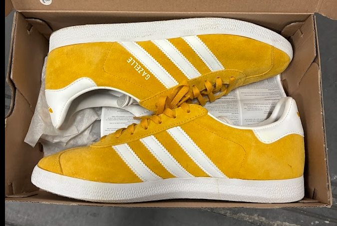 Adidas Original Gazelle Yellow size 9.5