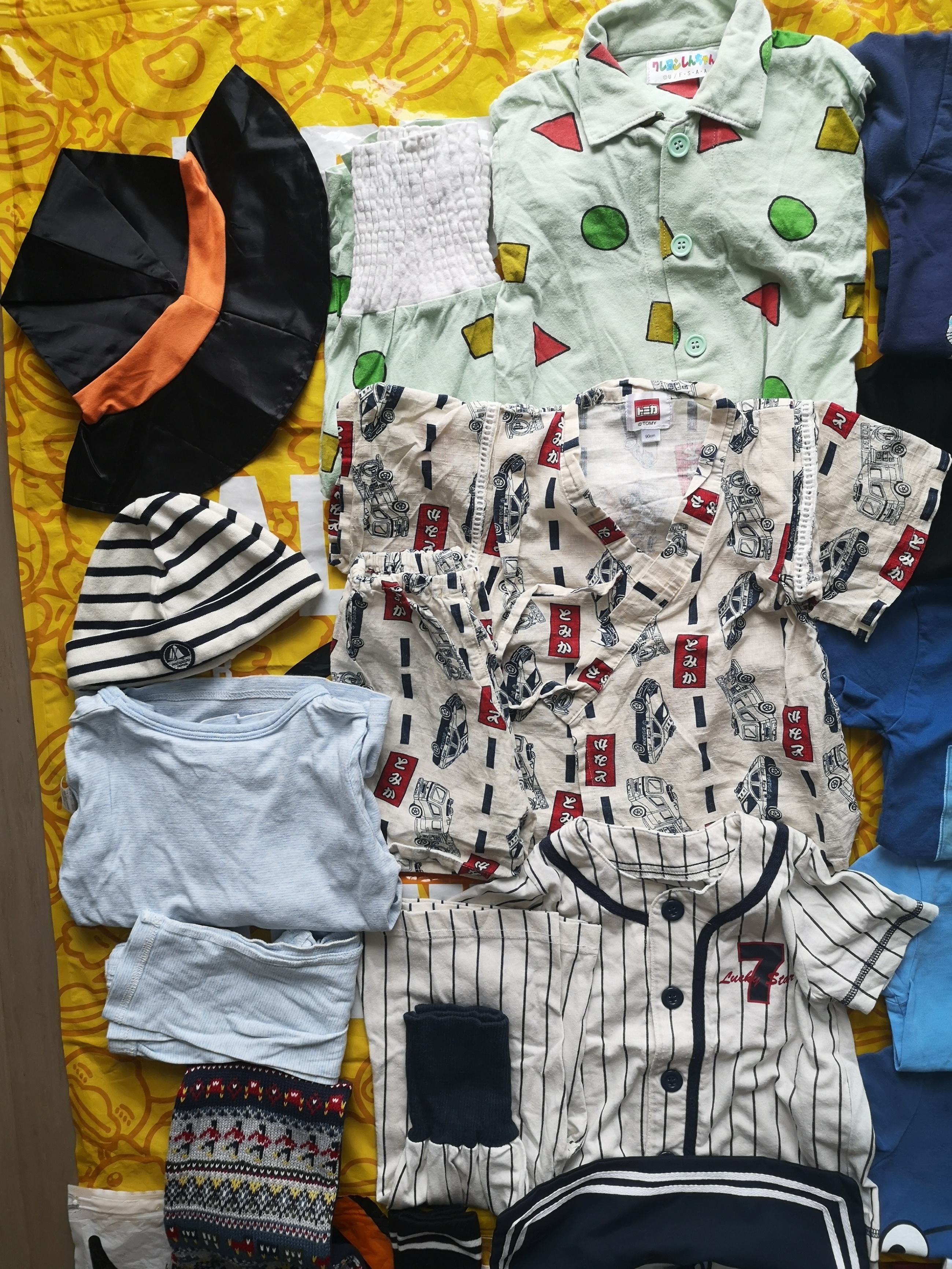 32pcs Japanese Toddler Boy Clothing Bundle 2T Crayon Shin‑chan - photo 3