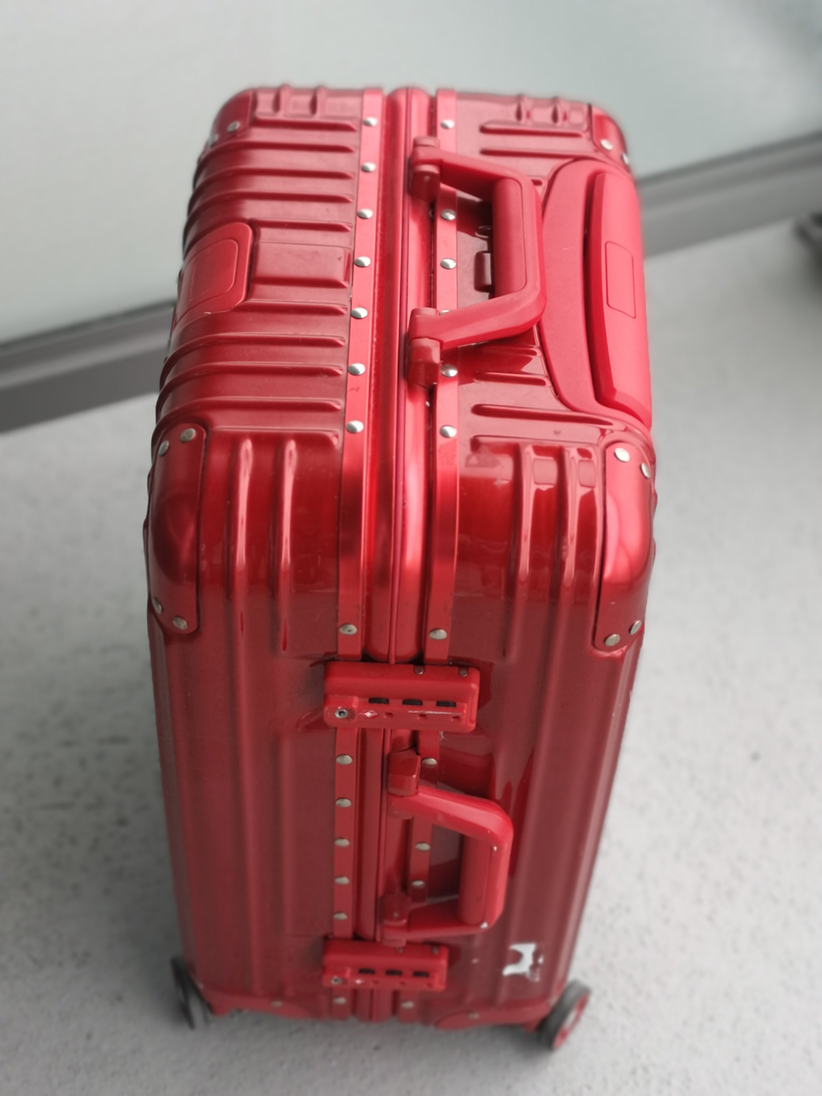 Trendy Red Carry-On Suitcase - 21 Inches small luggage - photo 2