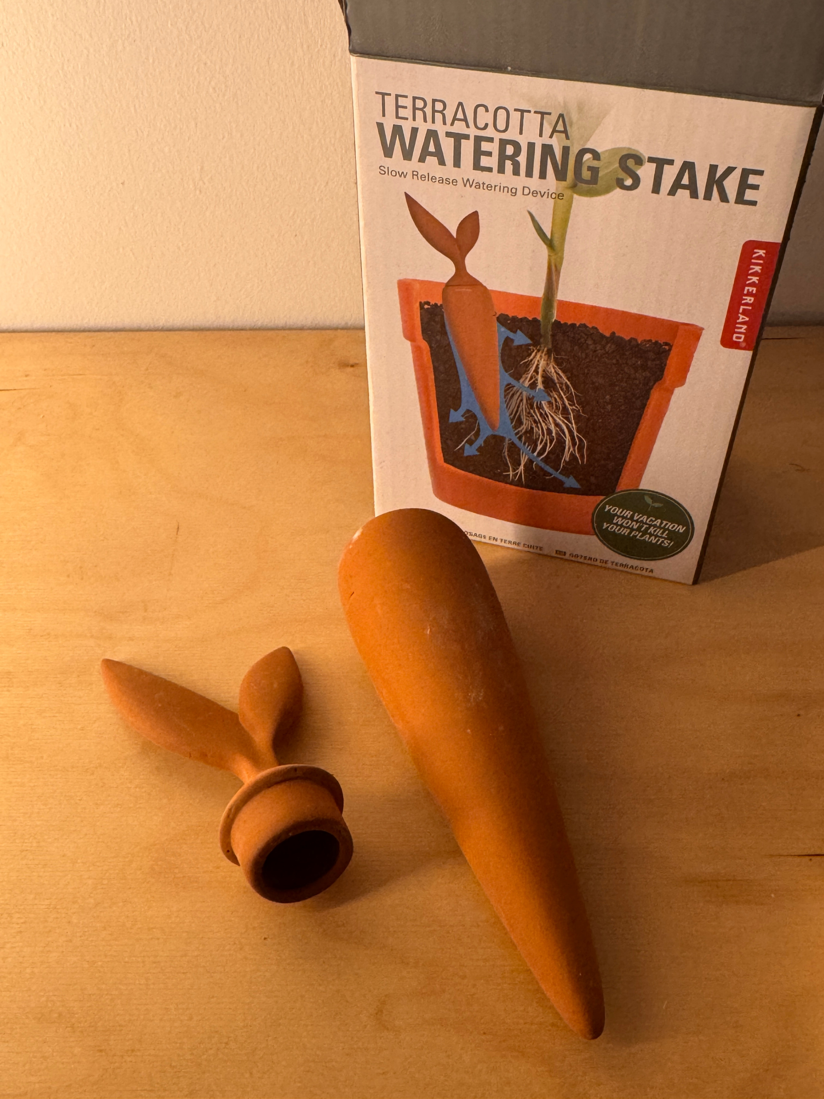 [new] watering Stake (carrot)- slow release watering device.