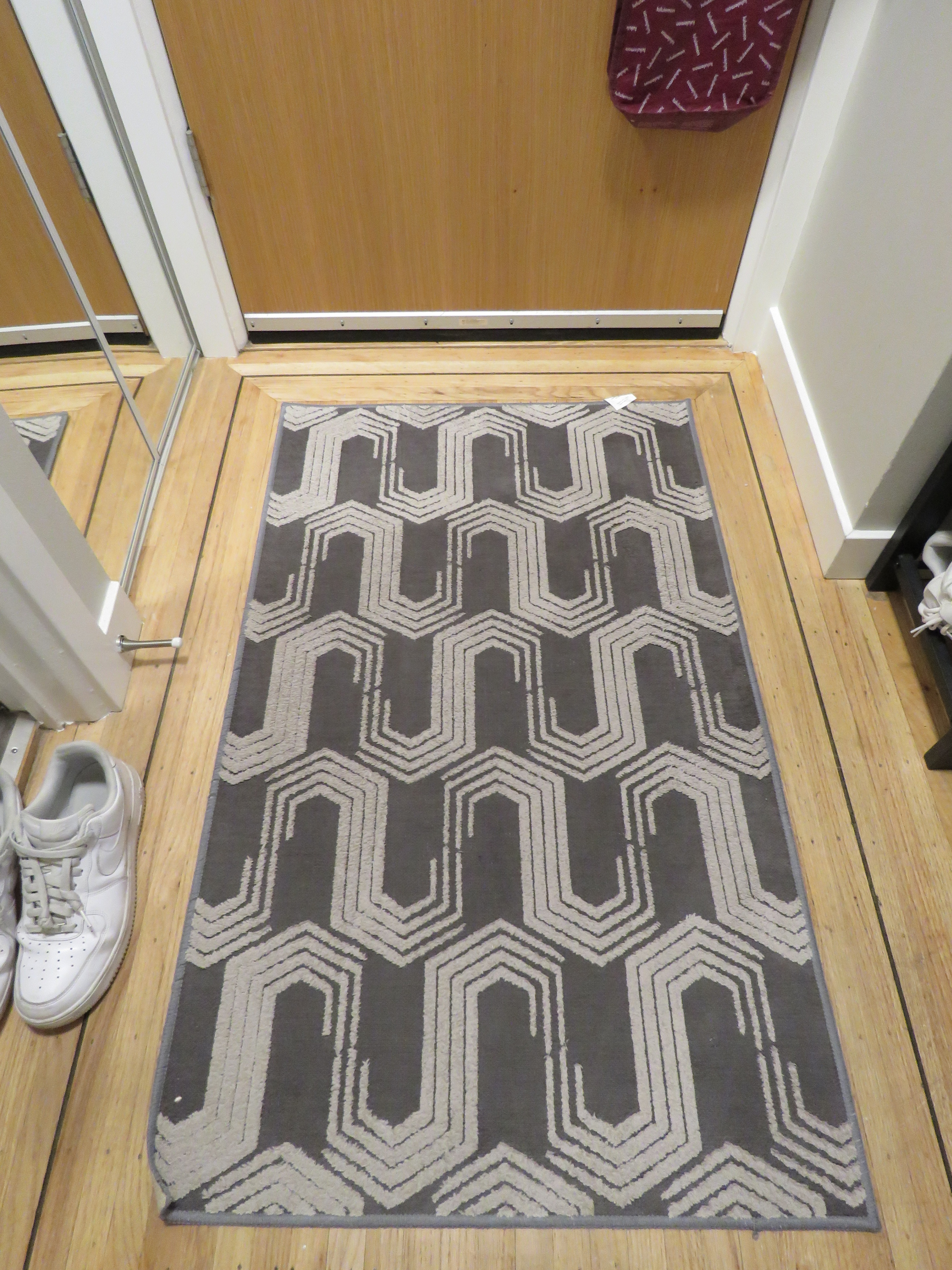Small Area Rug - photo 2
