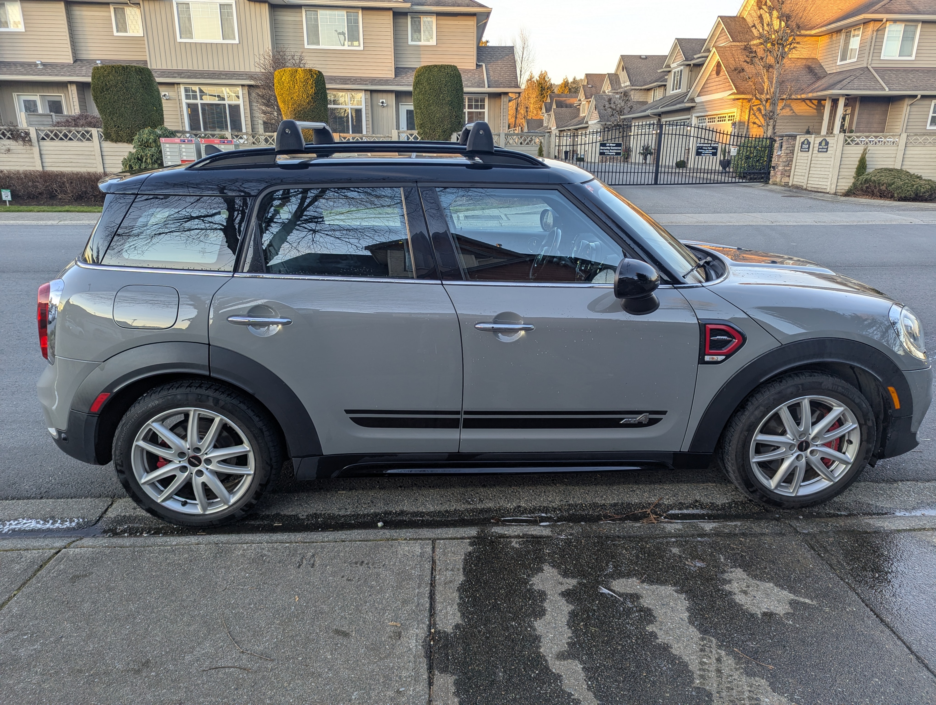 2018 Mini Countryman ALL4 JCW - 6 speed manual