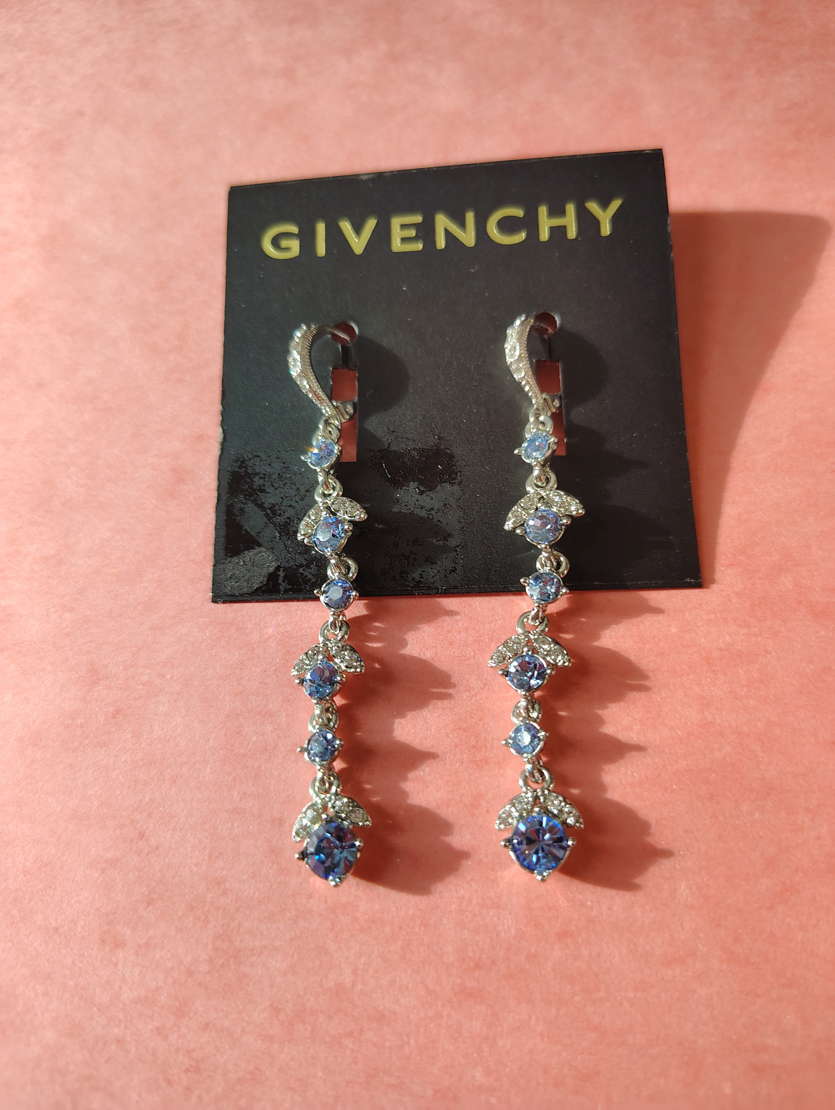 NEW EARINGS- Givenchy (Macy's US price tag, Sale) - photo 3