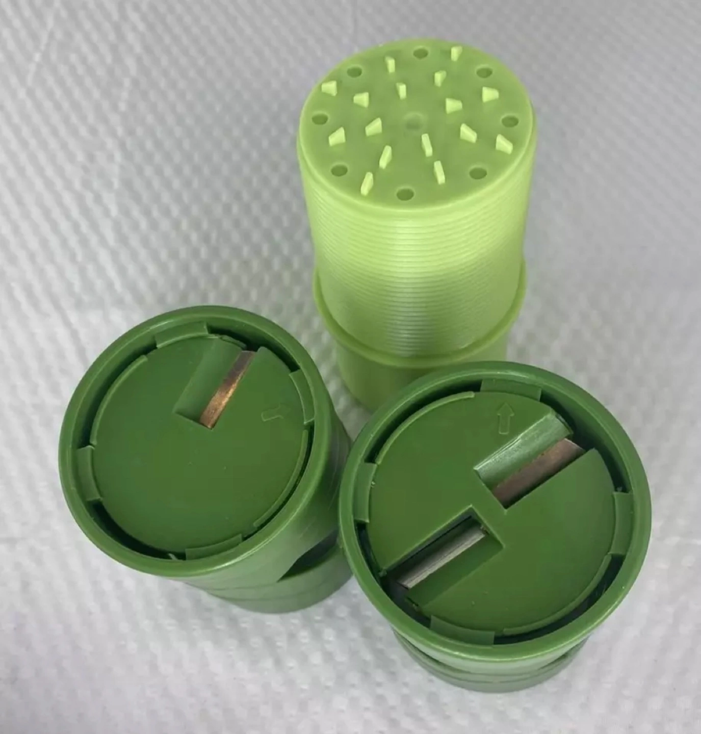 🧡 Lot (2) Spiral Vegetable Slicer / Twister Shredder Tool - photo 3