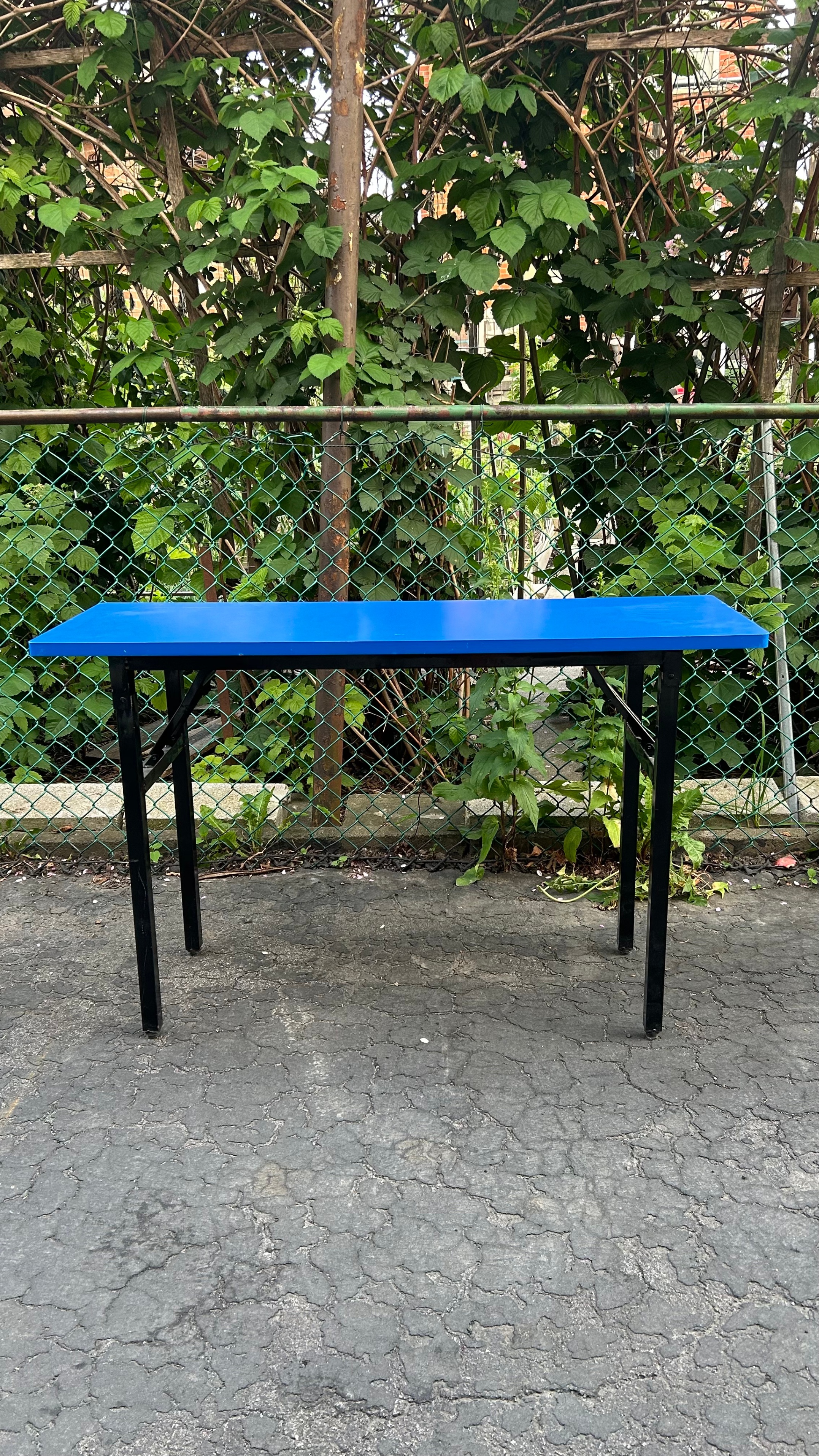 Sturdy Blue Folding Table/Desk —> DISCOUNTS ON 5 OR MORE - photo 2