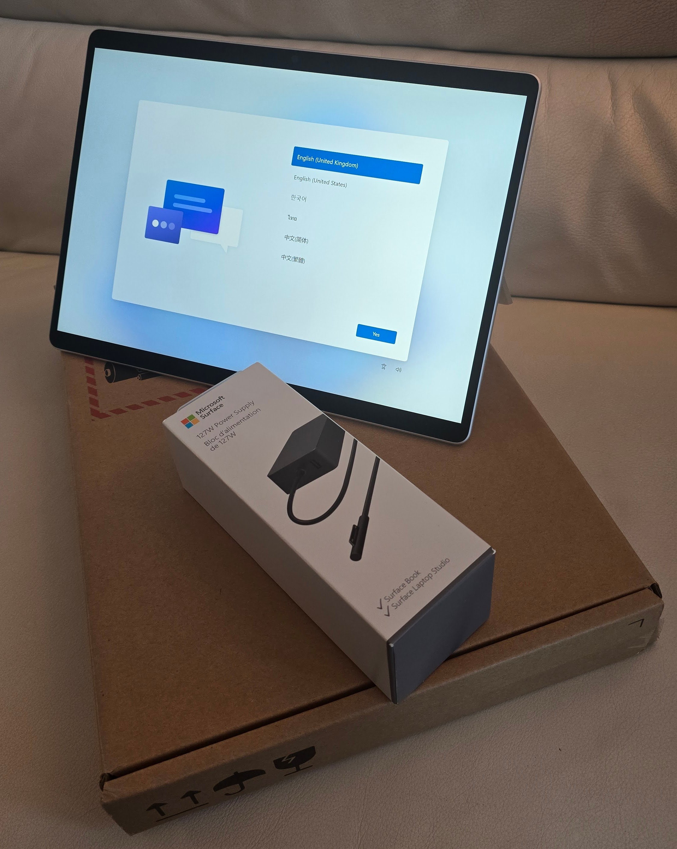 New MICROSOFT SURFACE PRO 9 16Gigs with WARRANTY - $640