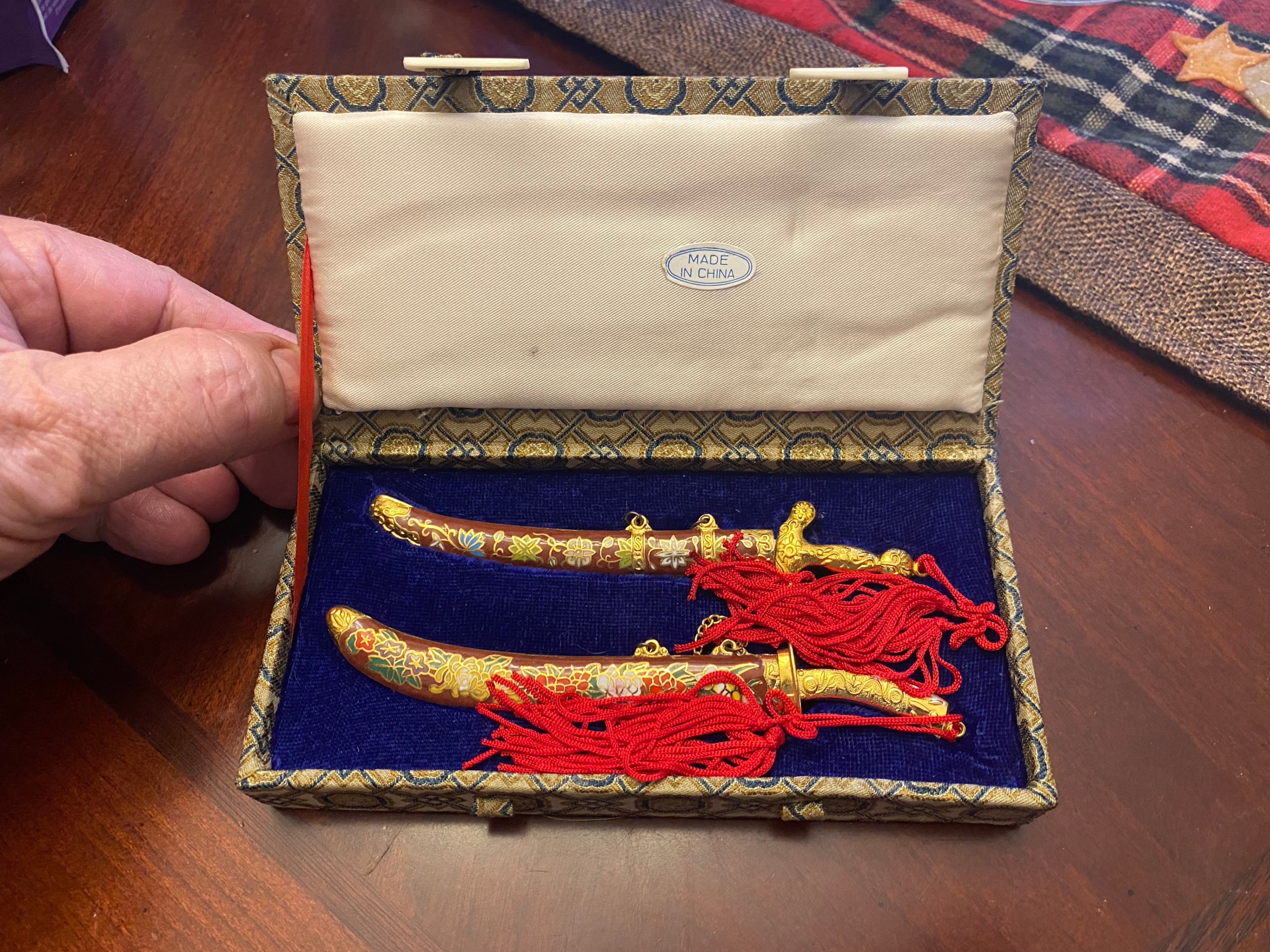 Vintage Chinese Cloisonne Mini Katana Set