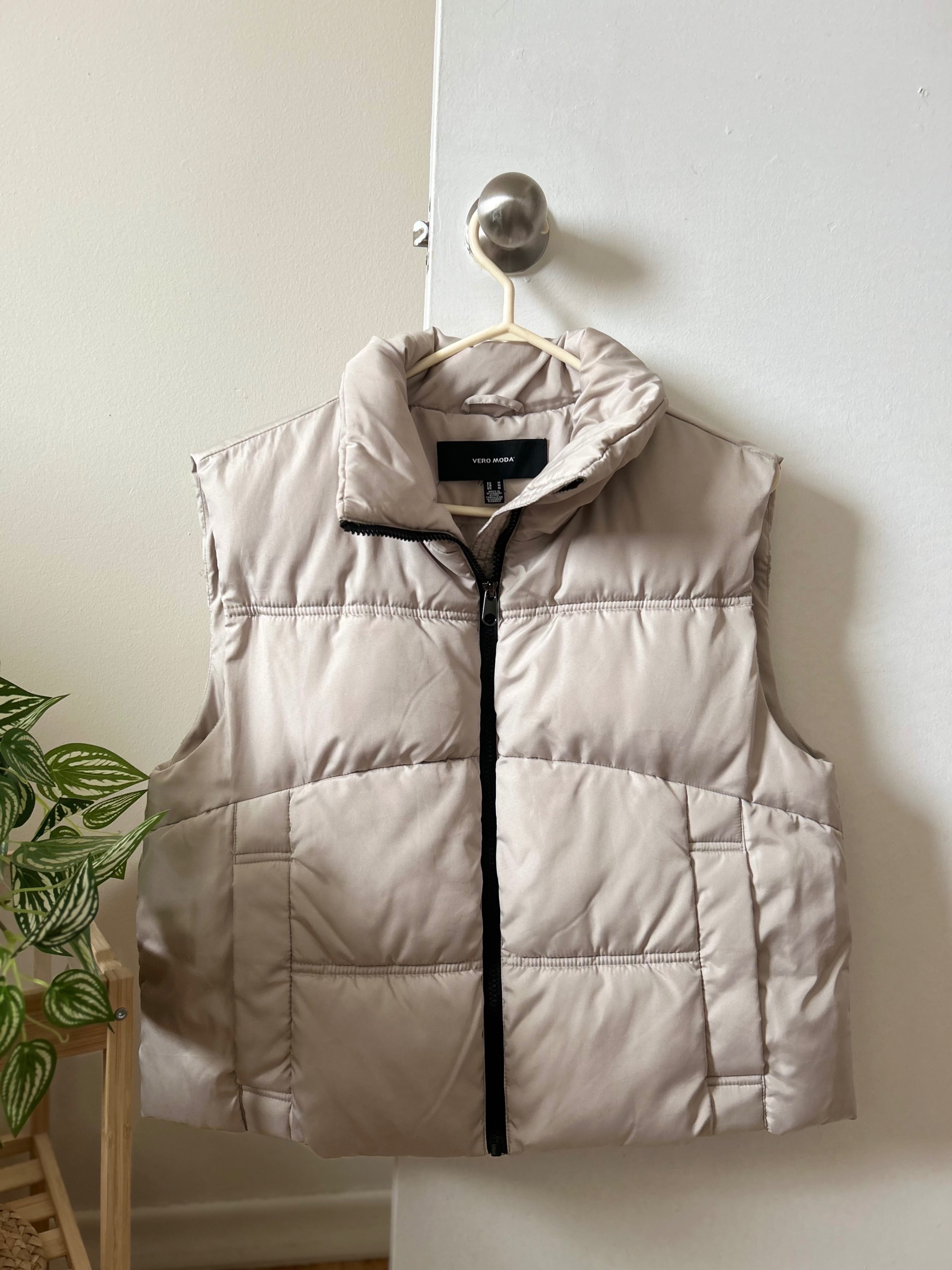 Vero Moda Puffer Vest - Size M