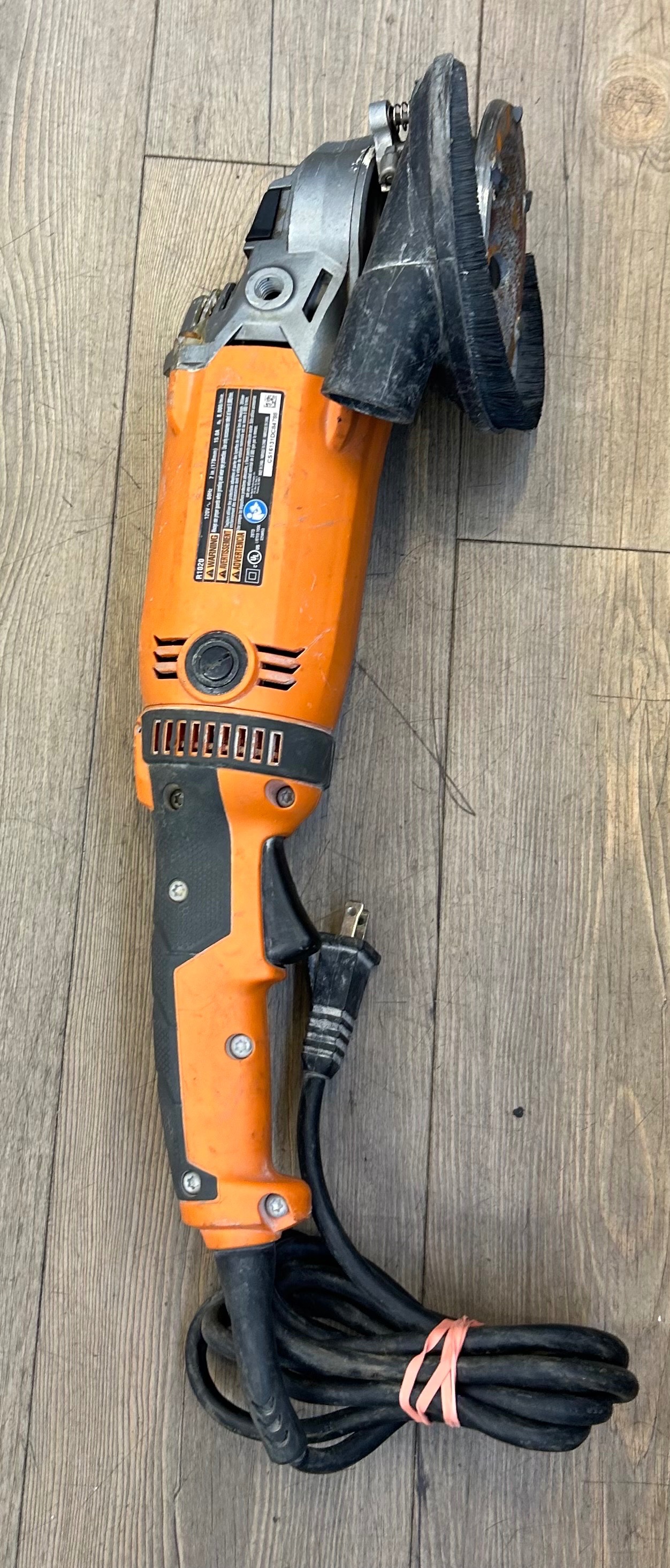 Ridgid 15 Amp corded 7in Angle Grinder