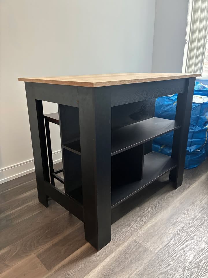 KITCHEN ISLAND - photo 2