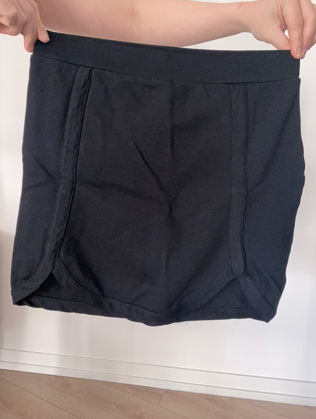 [NEW] Lulu's Black Pencil Mini Skirt - photo 3