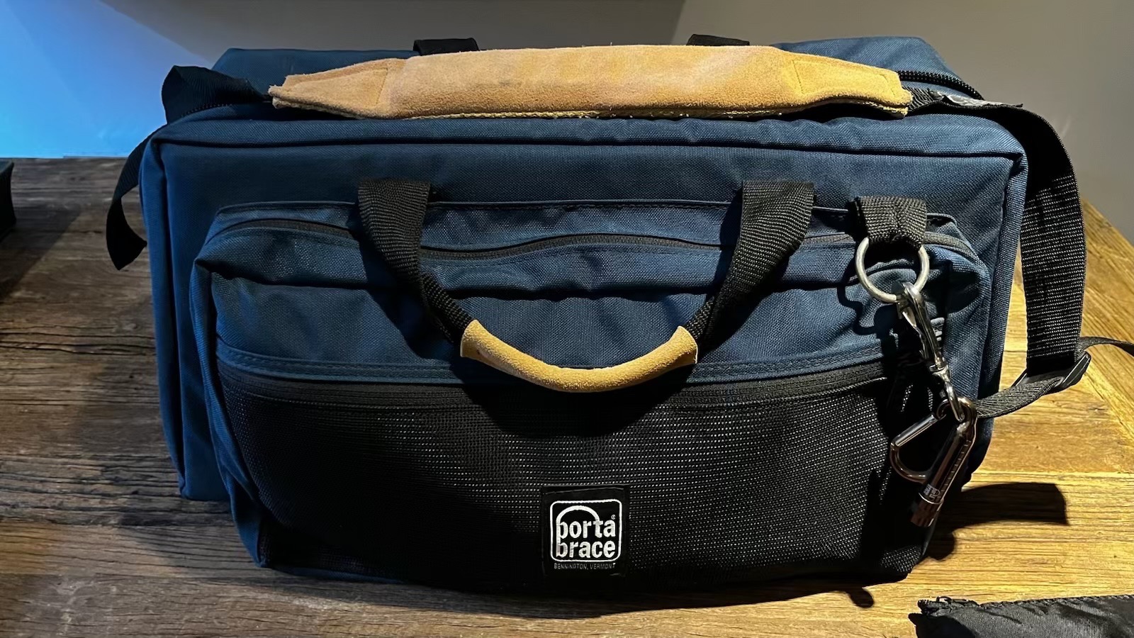 PortaBrace CS-DV4U Camera Case with Stuff Sacks - photo 2