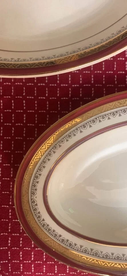 Vintage "The Crowning" Royal Myott platter and shallow dish. - photo 4