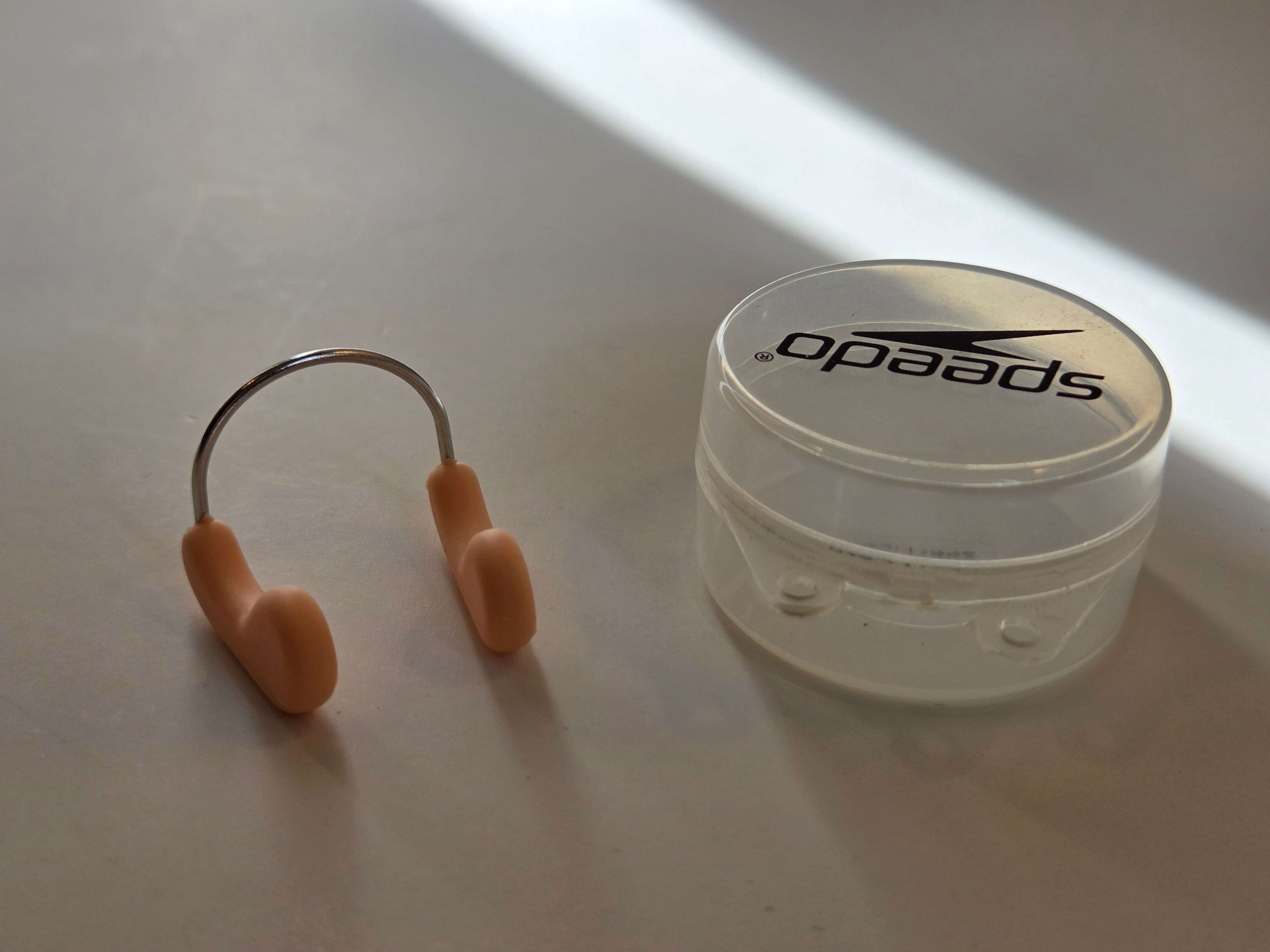 Speedo Liquid Comfort Nose Clip with Case – Beige - photo 2