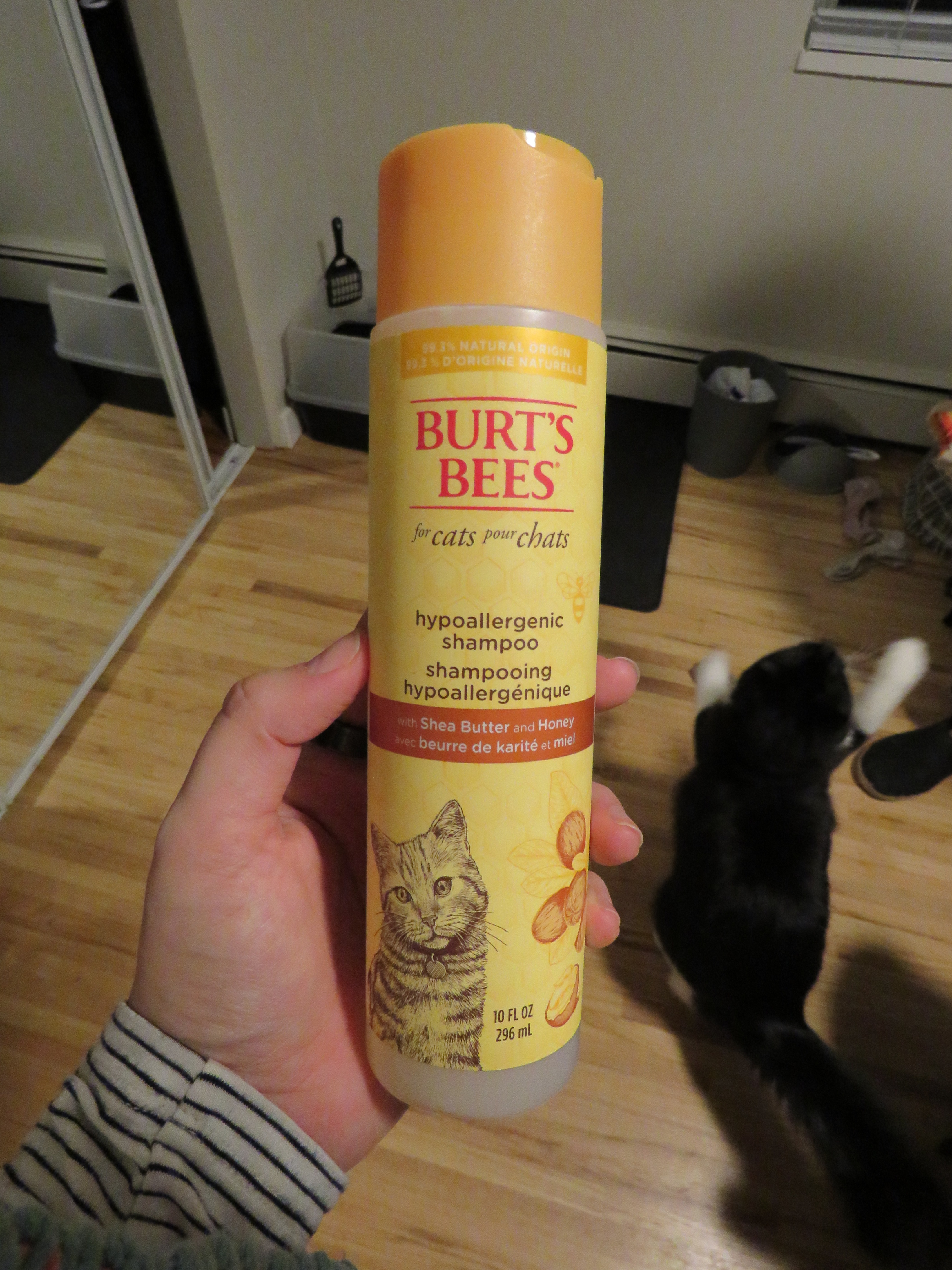 Burt’s Bees Hypoallergenic Cat Shampoo – Almost Full