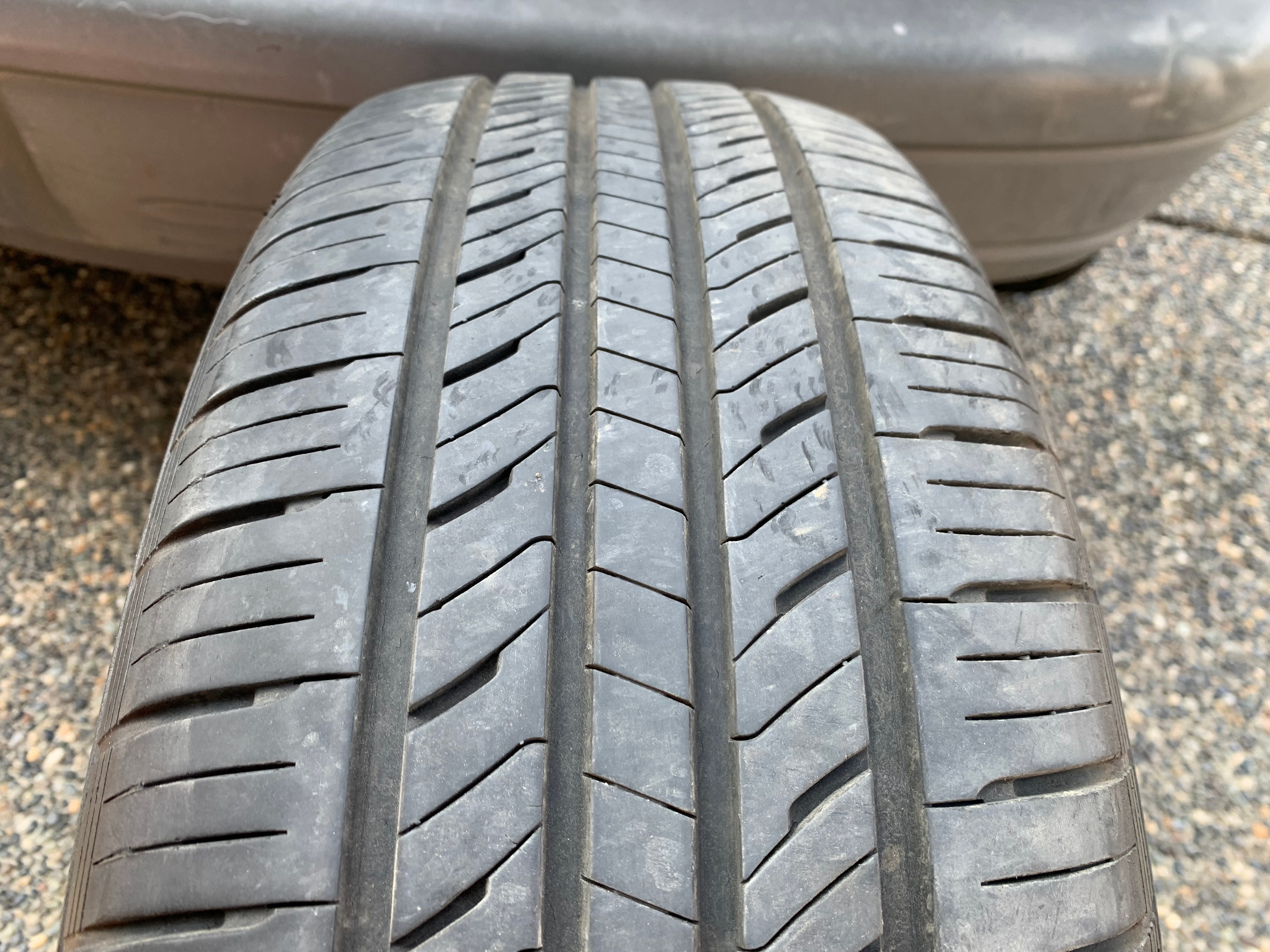 1 X single 215/60/17 96T M+S Laufenn G Fit A/S with 70% tread - photo 3