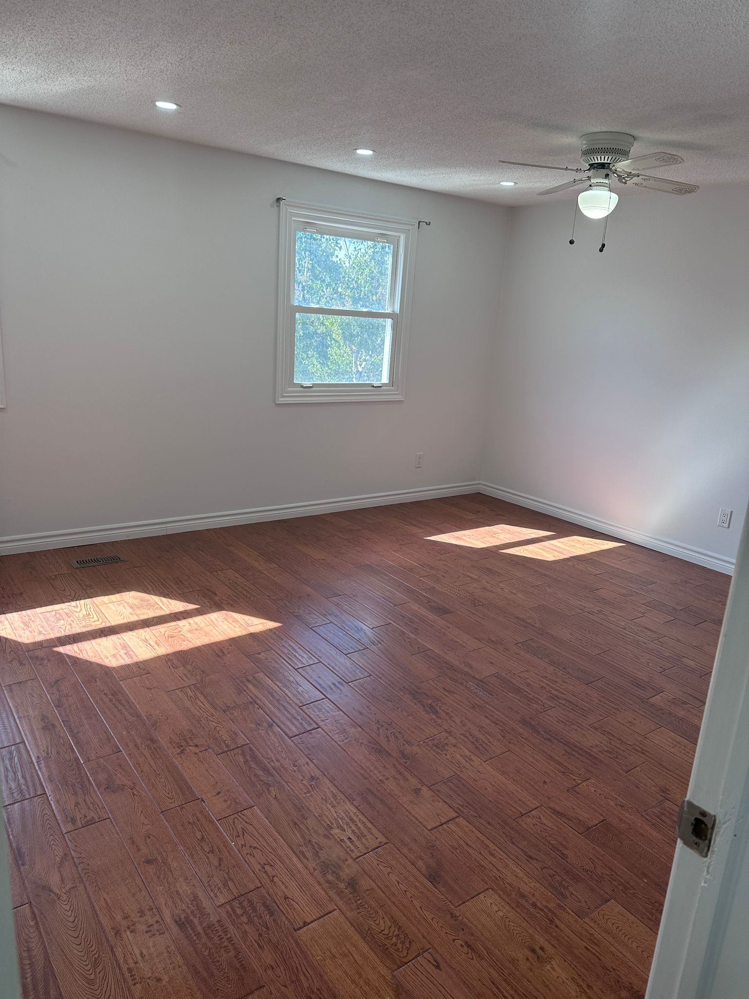 House for Rent - photo 3