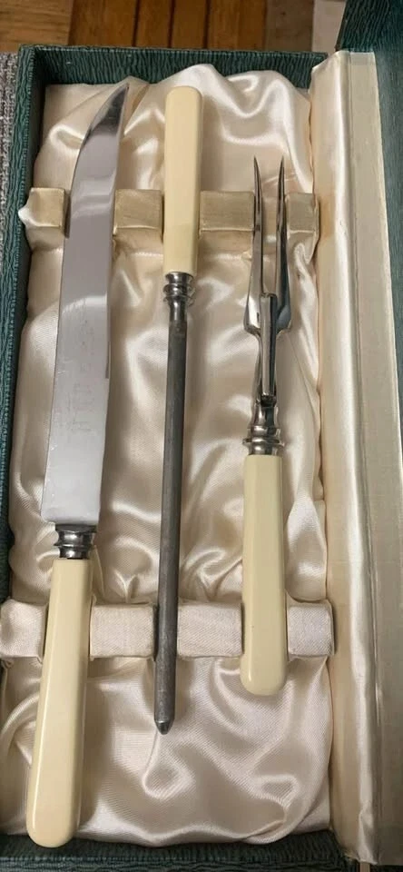 Vintage Robert F. Wilding & Co. Carving Set - photo 3