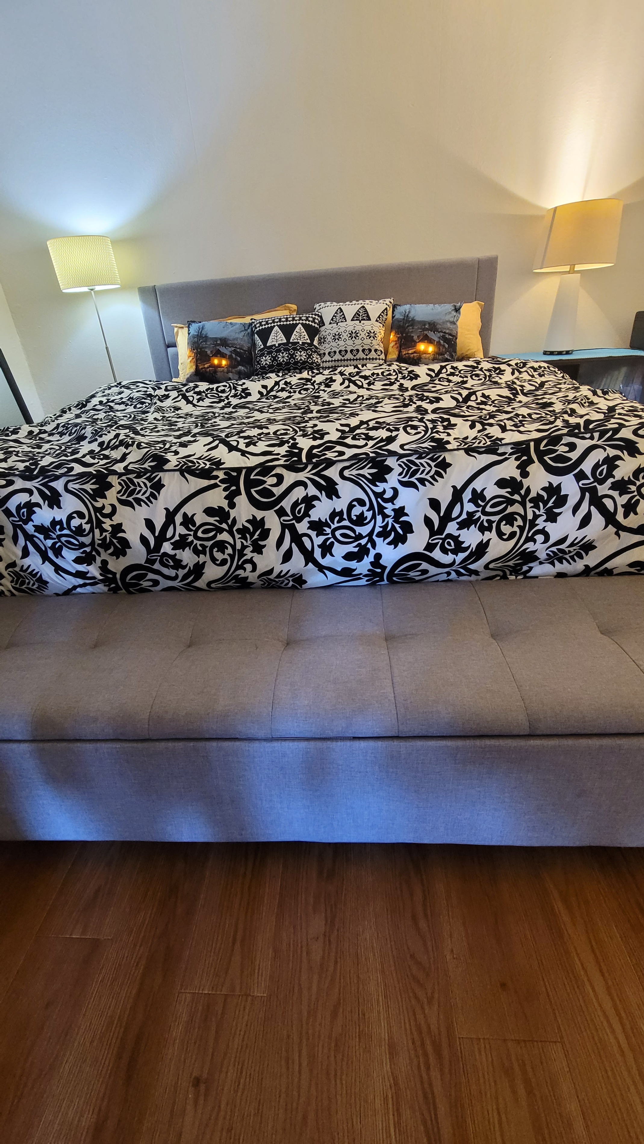 King-size bed with built-in storage + box + mattress