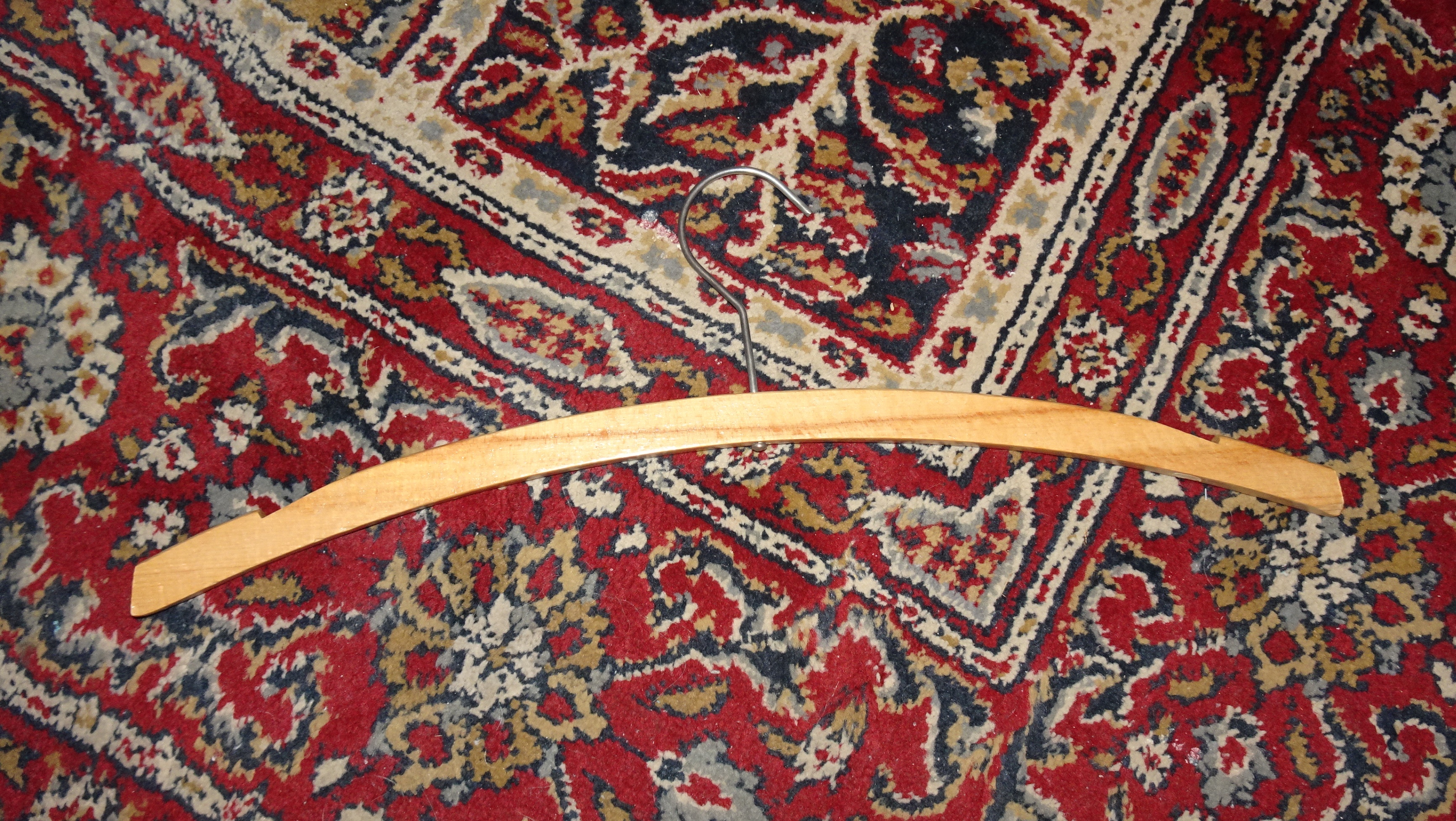 17 Wooden Coat Hangers - photo 2