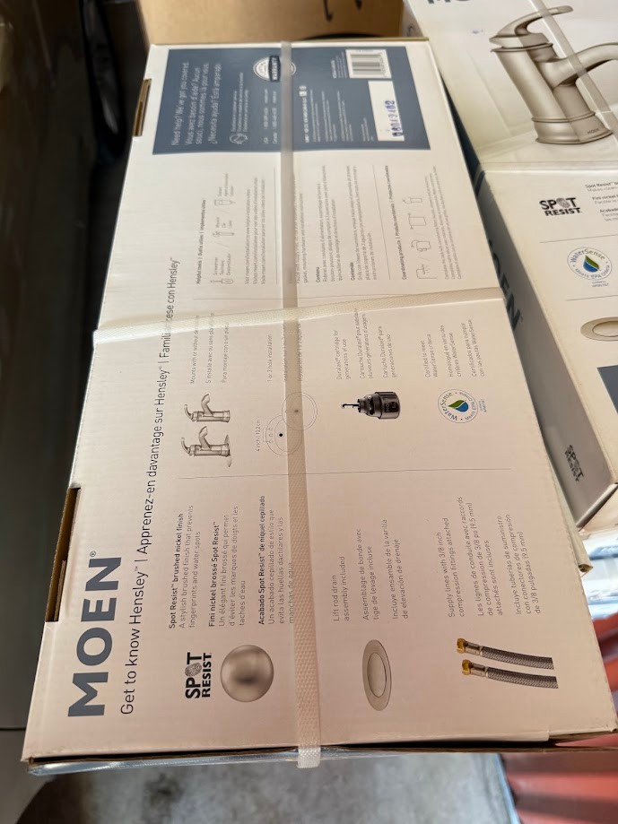 MOEN Hensley Single Hole Single-Handle Bathroom Faucet - photo 4