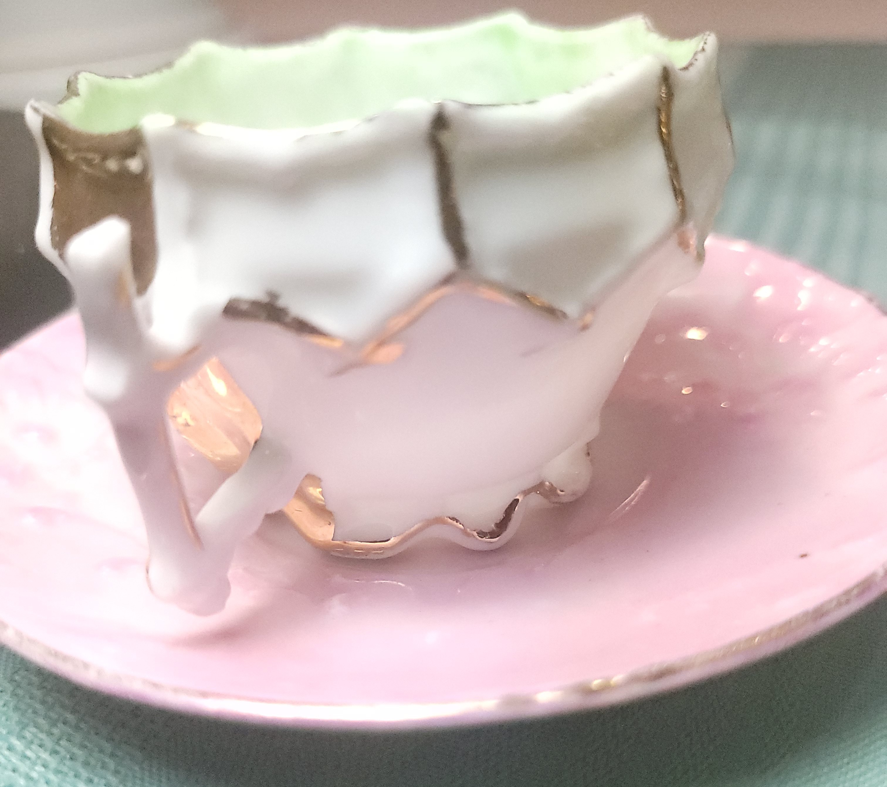 1940s Occupied Japan Demitasse Cup & Saucer Gold Moriage - Pink - photo 3