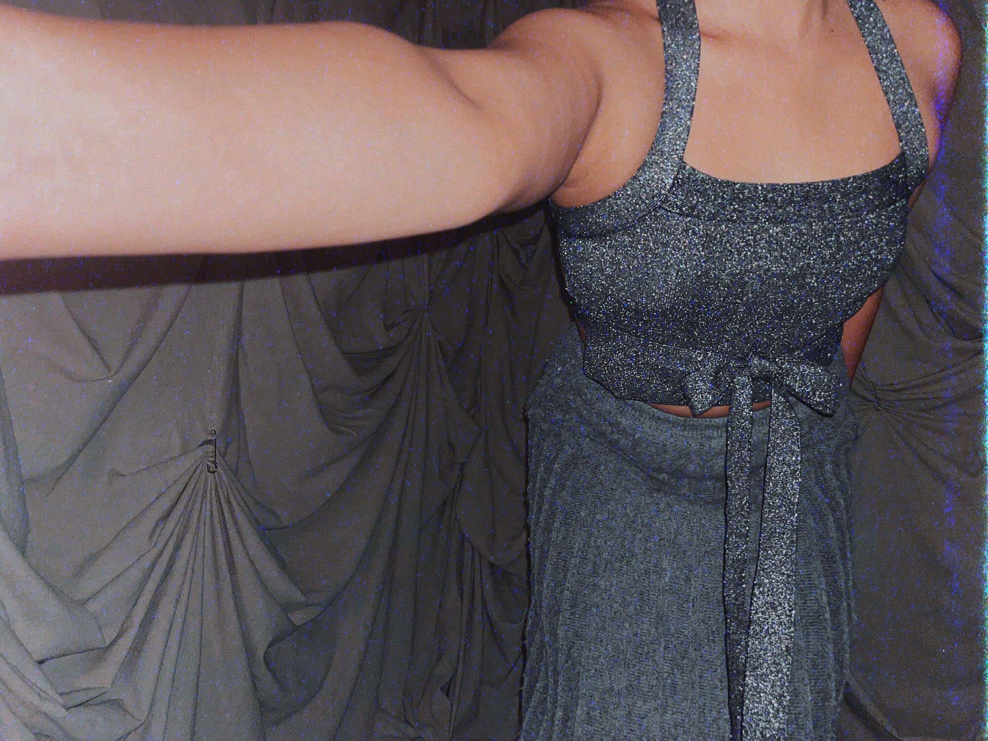 wilfred grey sparkle halter crop top tank shirt - photo 2