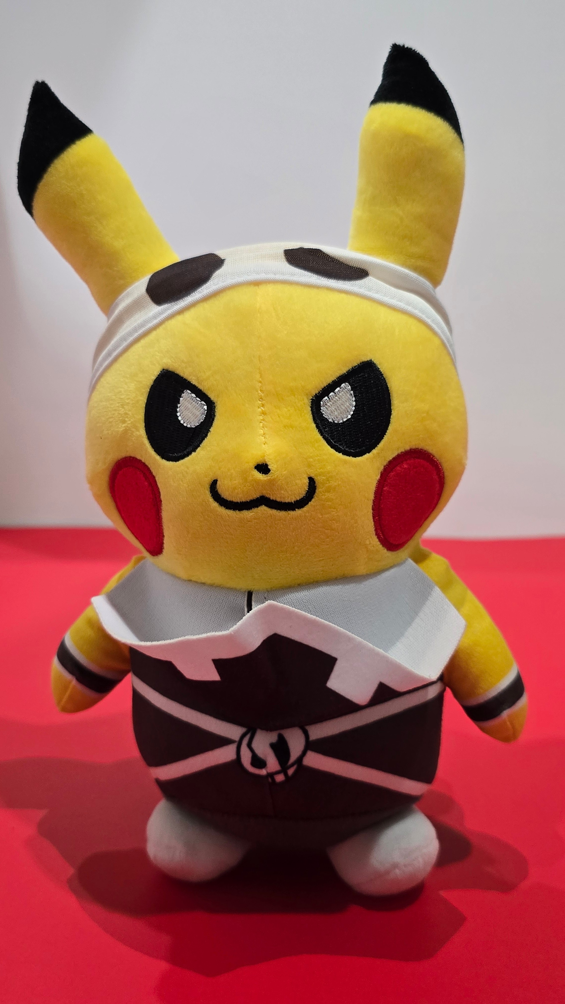 POKEMON PIKACHU PLUSHY
