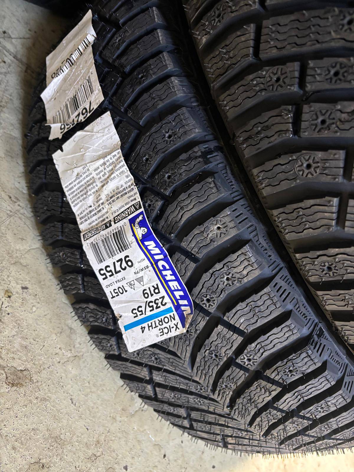 NEW 235/55/R19 Michelin snows–Flex/RX/NX/Q5/GLC/MKT/300C/XC60