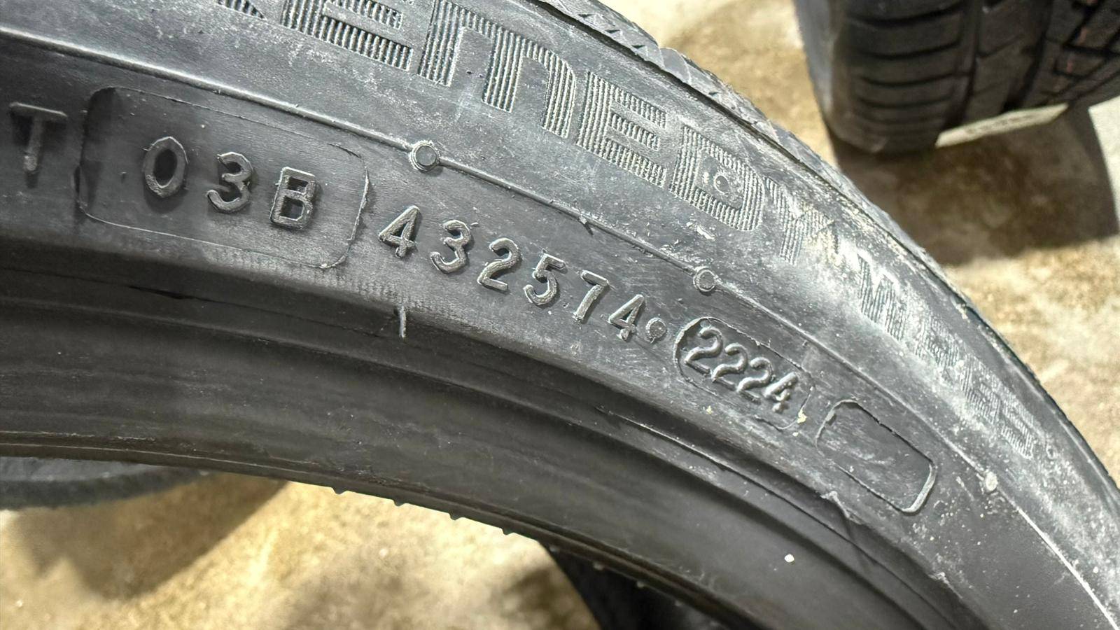 NEW 245/40/R20 Nokian AllWeather-Model S/ LexusLS/Mustang/LaCros - photo 2