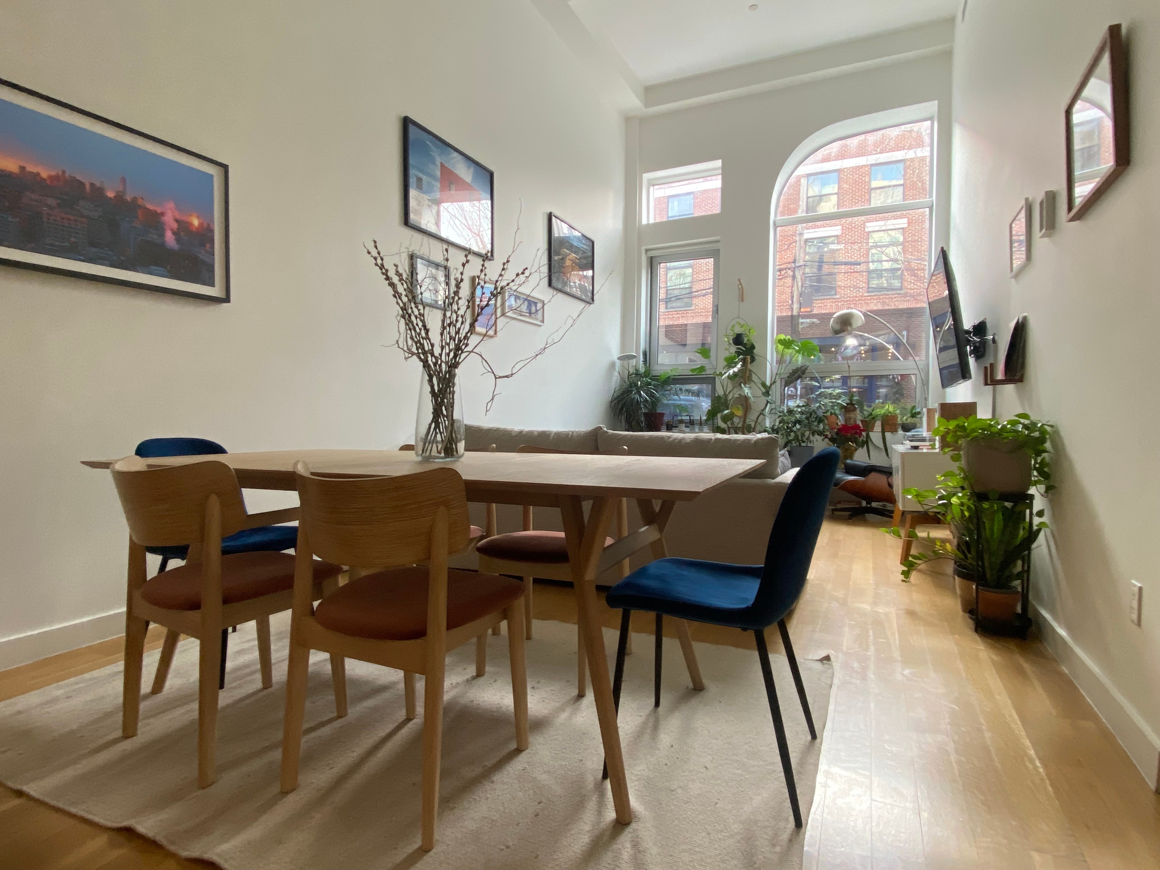 West Elm Dining Table + 4 Chairs – Light Oak, Mid-Century Style - photo 3