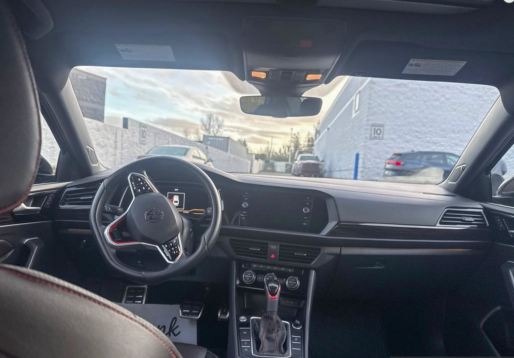2023 Volkswagen Jetta GLI - photo 4