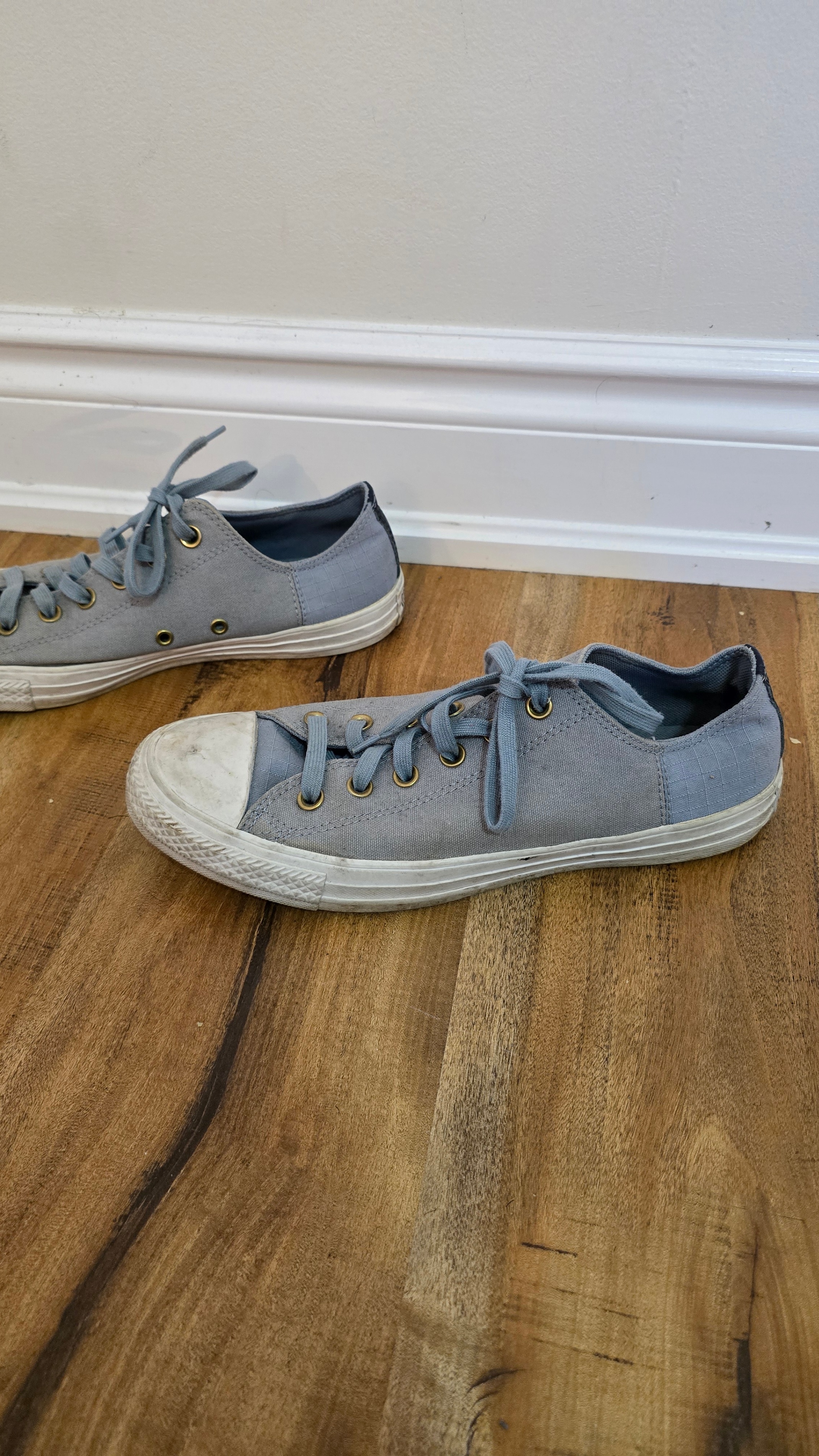 Converse All Star Sneakers, Size 8 (Unisex) - photo 2