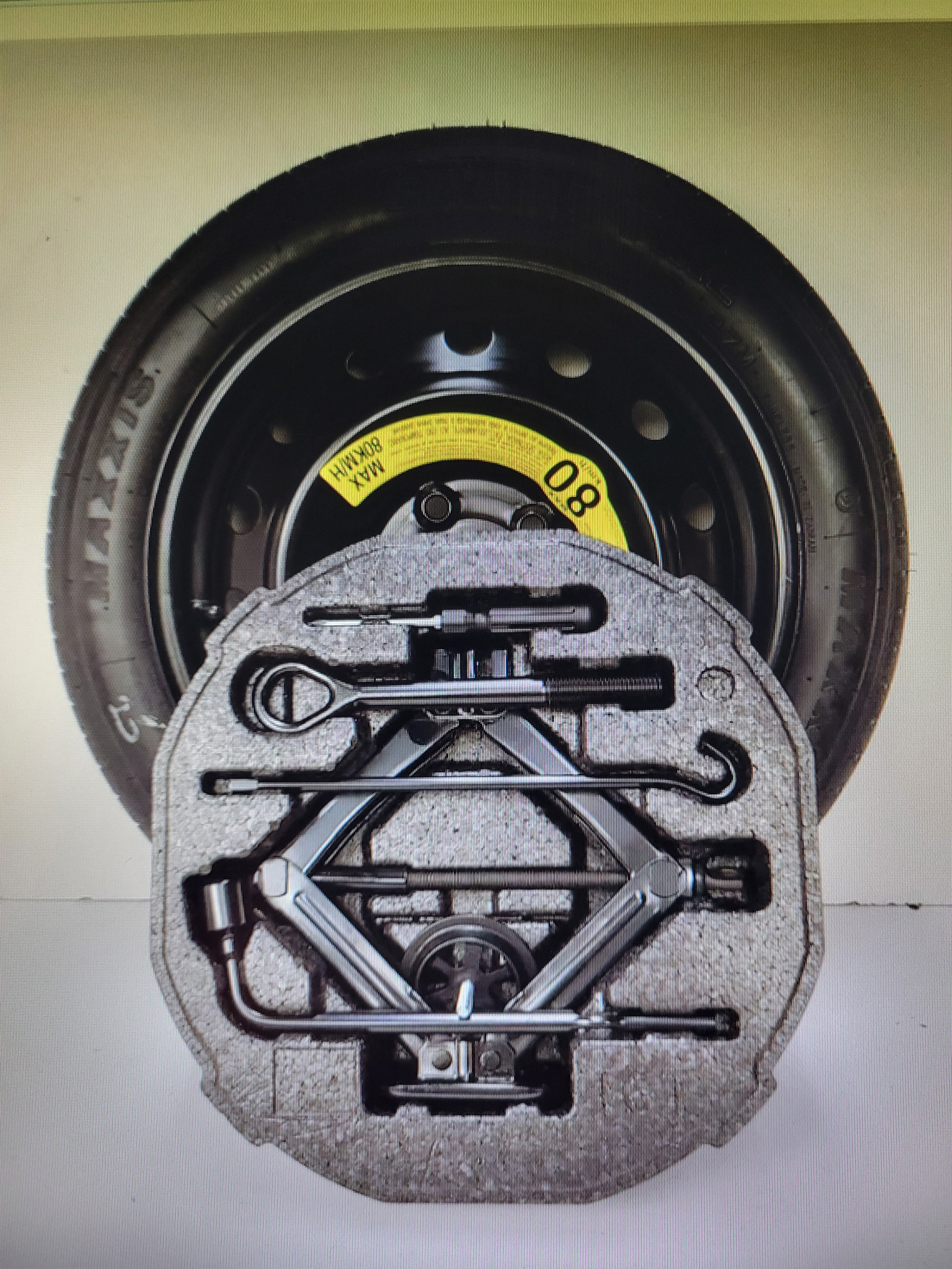 SPARE TIRE W/JACK KIT/Mazda, Hyundai, Kia, Mitsubishi, Jeep