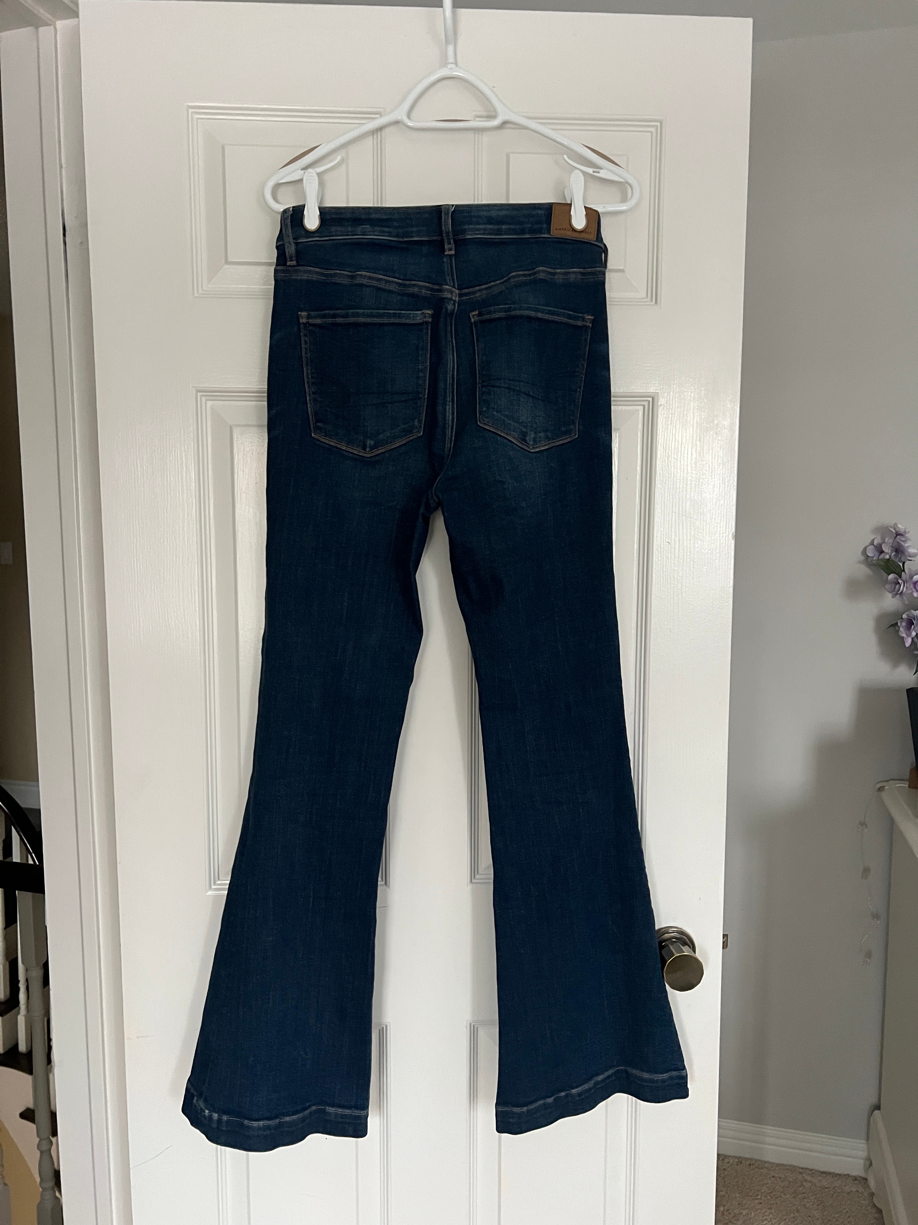 American Eagle Super Hi-Rise Flare Jeans - Size 6 - photo 3