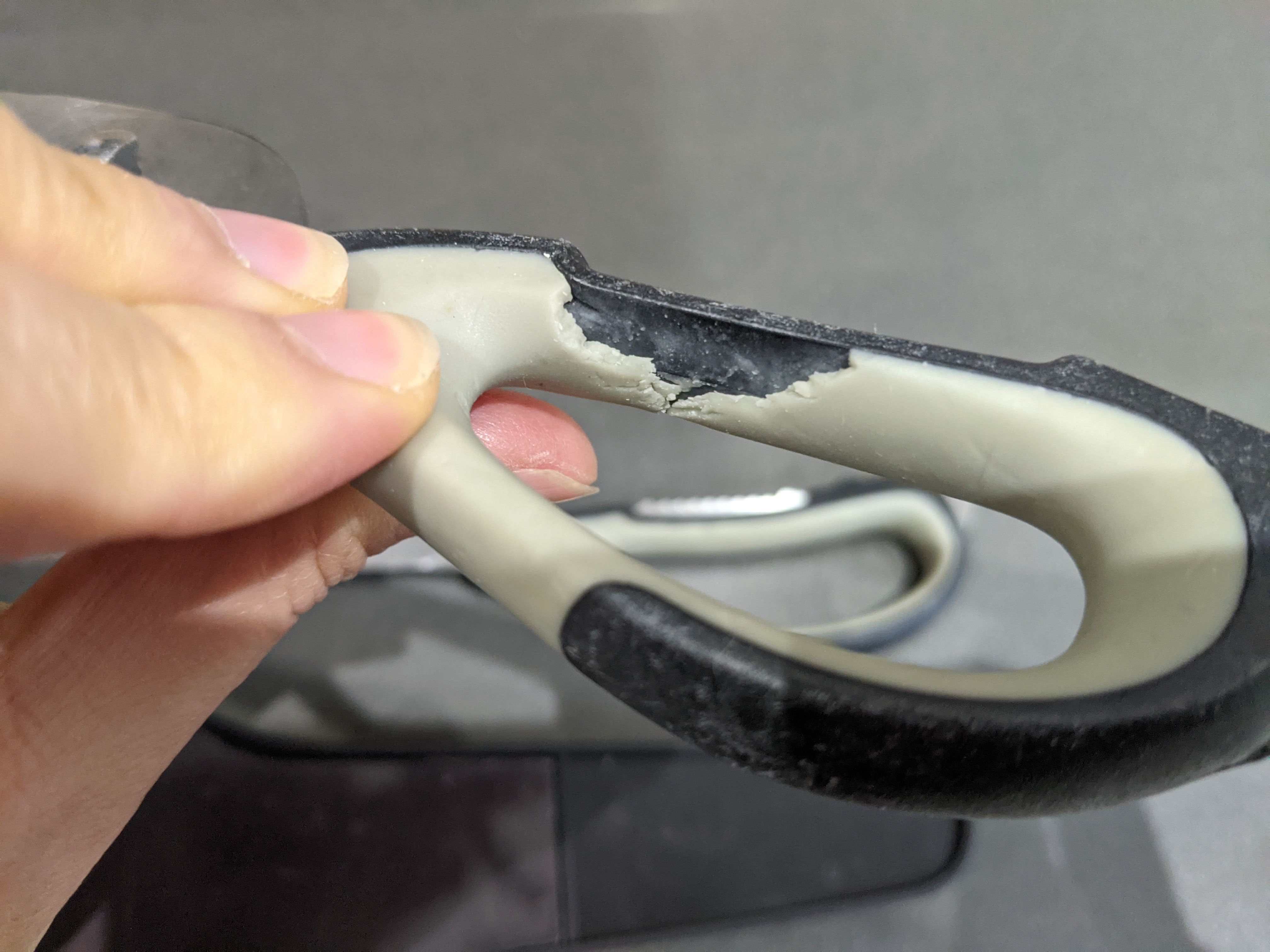 Multi-Purpose 8-in-1 Kitchen Scissors [broken handle] - photo 2