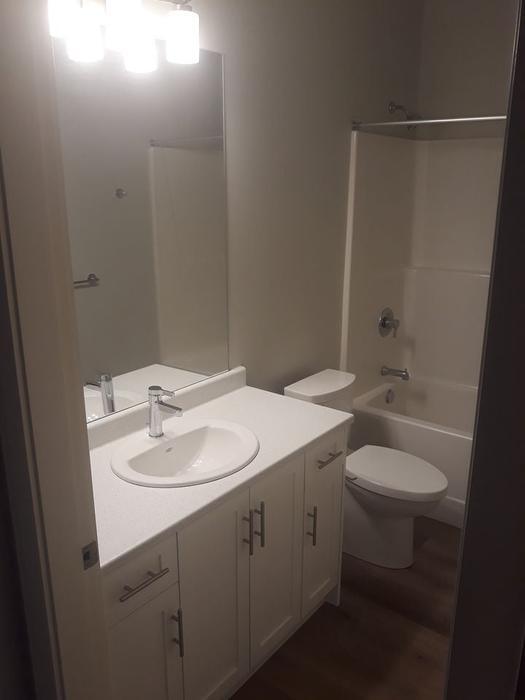 Room For Rent - $802 - photo 3