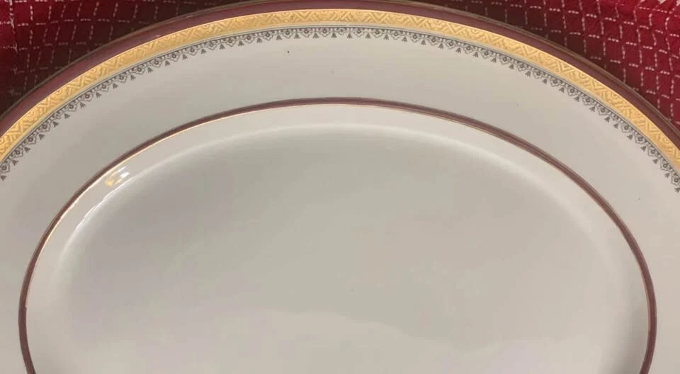 Rare Vintage Myotts Royal Crown 'The Crowning' Platter - photo 4