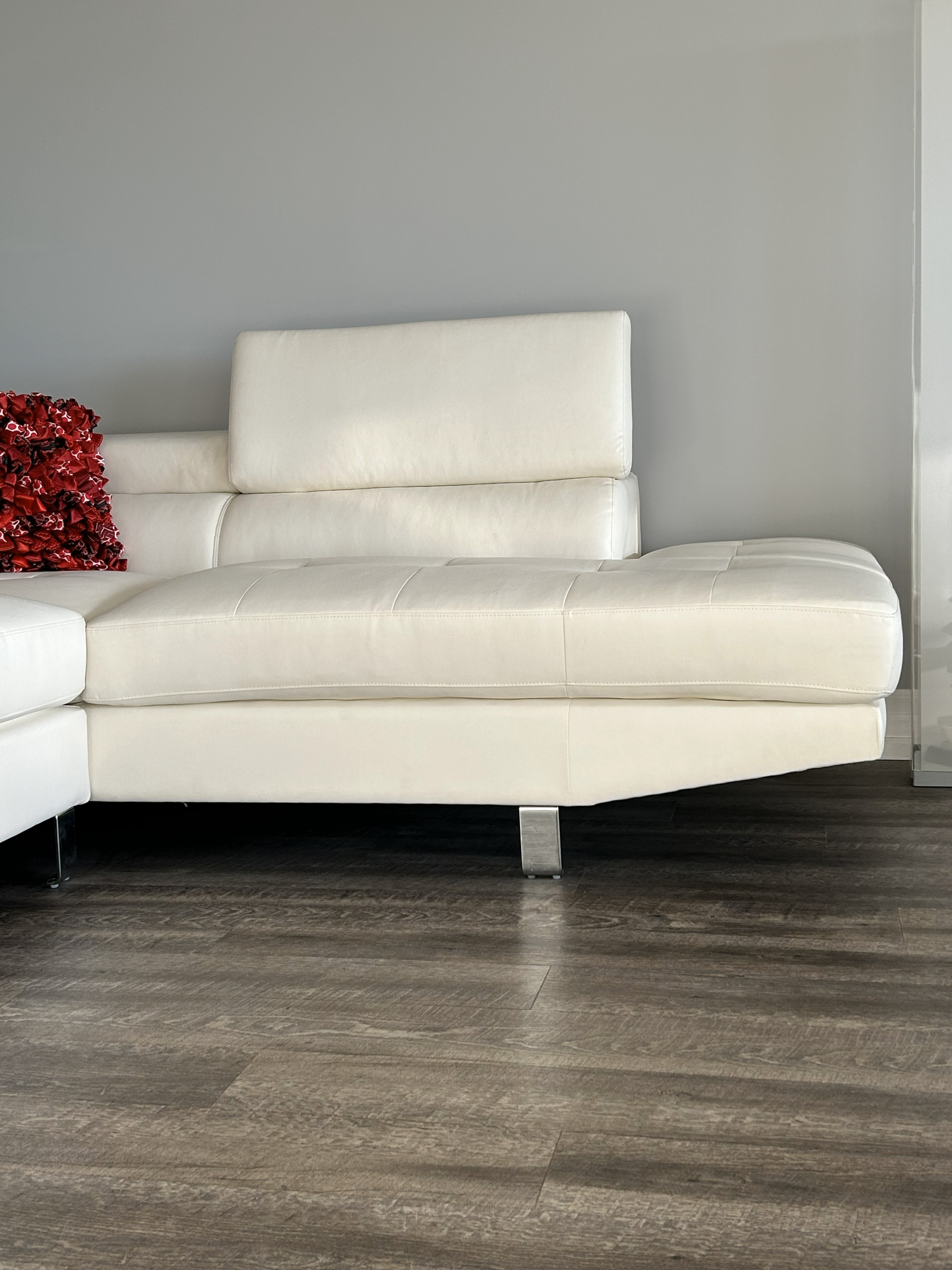 Modern White Sectional - Vegan Leather - photo 4