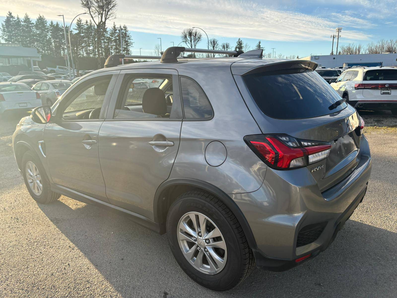 2021 Mitsubishi RVR - photo 3