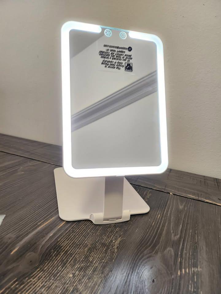 Auxmir Foldable Makeup Mirror with Beauty Mirror - photo 4