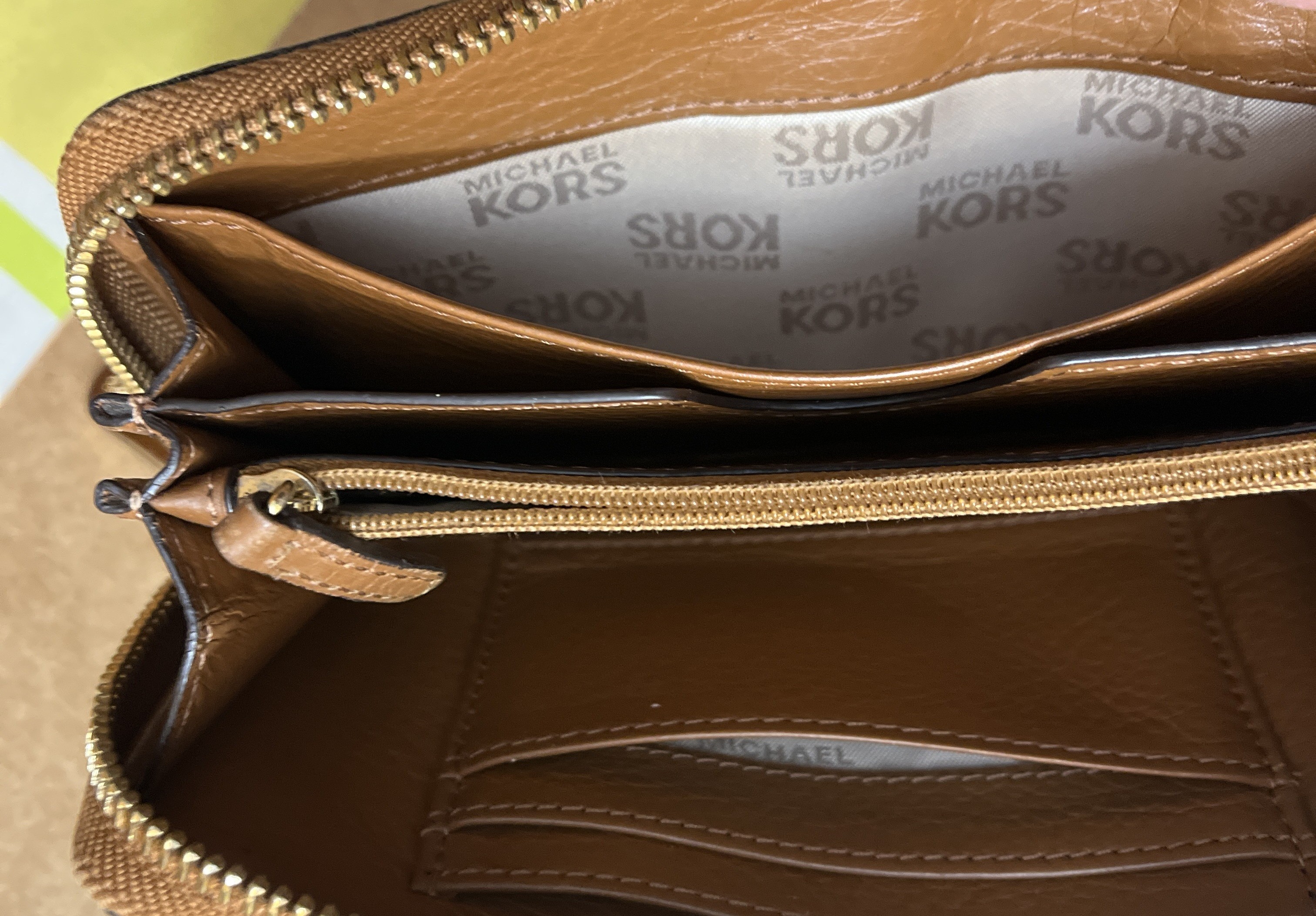 Michael Kors Brown Leather Wallet - photo 5