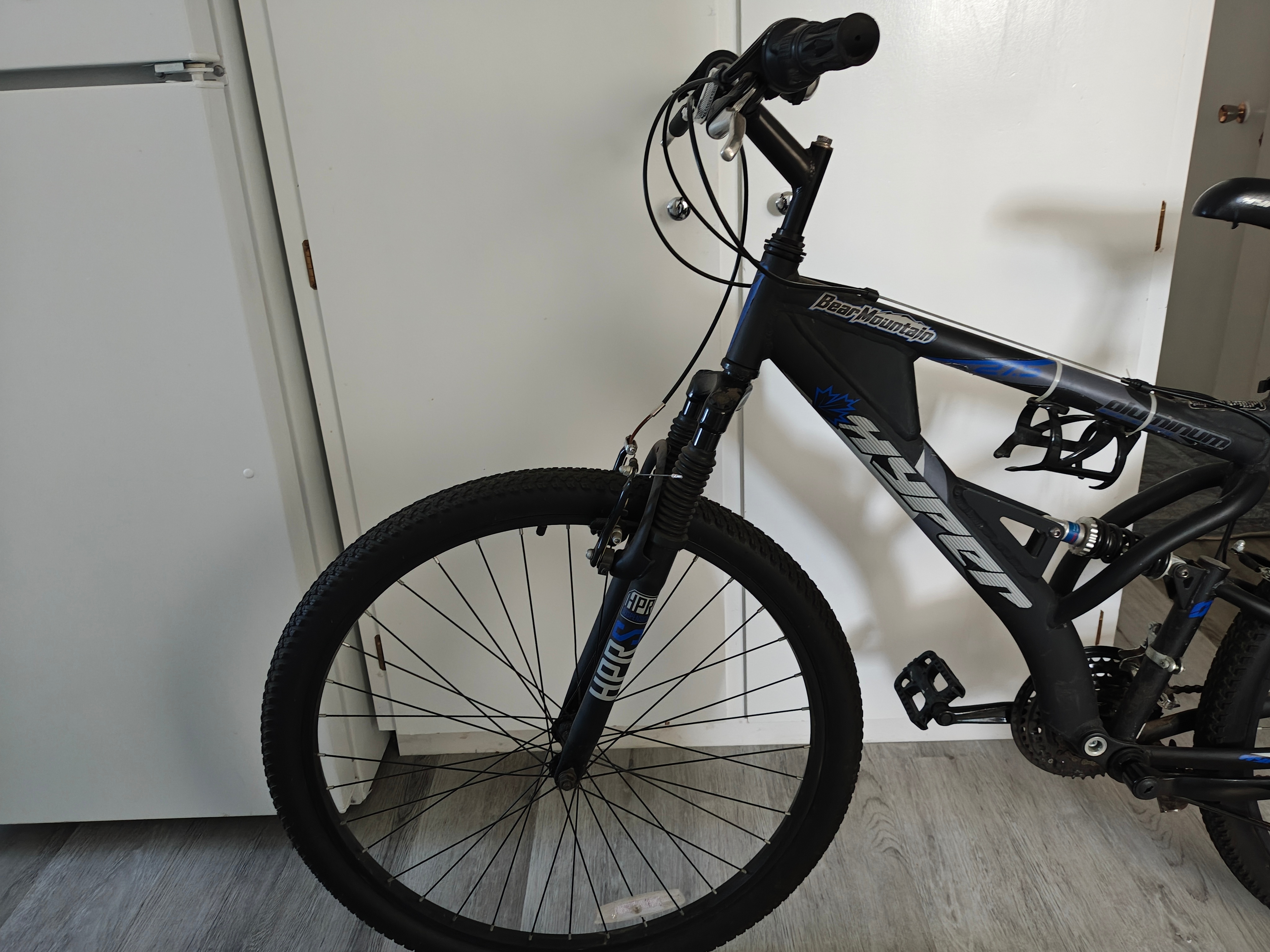 Hyper 26" Shocker Mountain Bike - photo 3