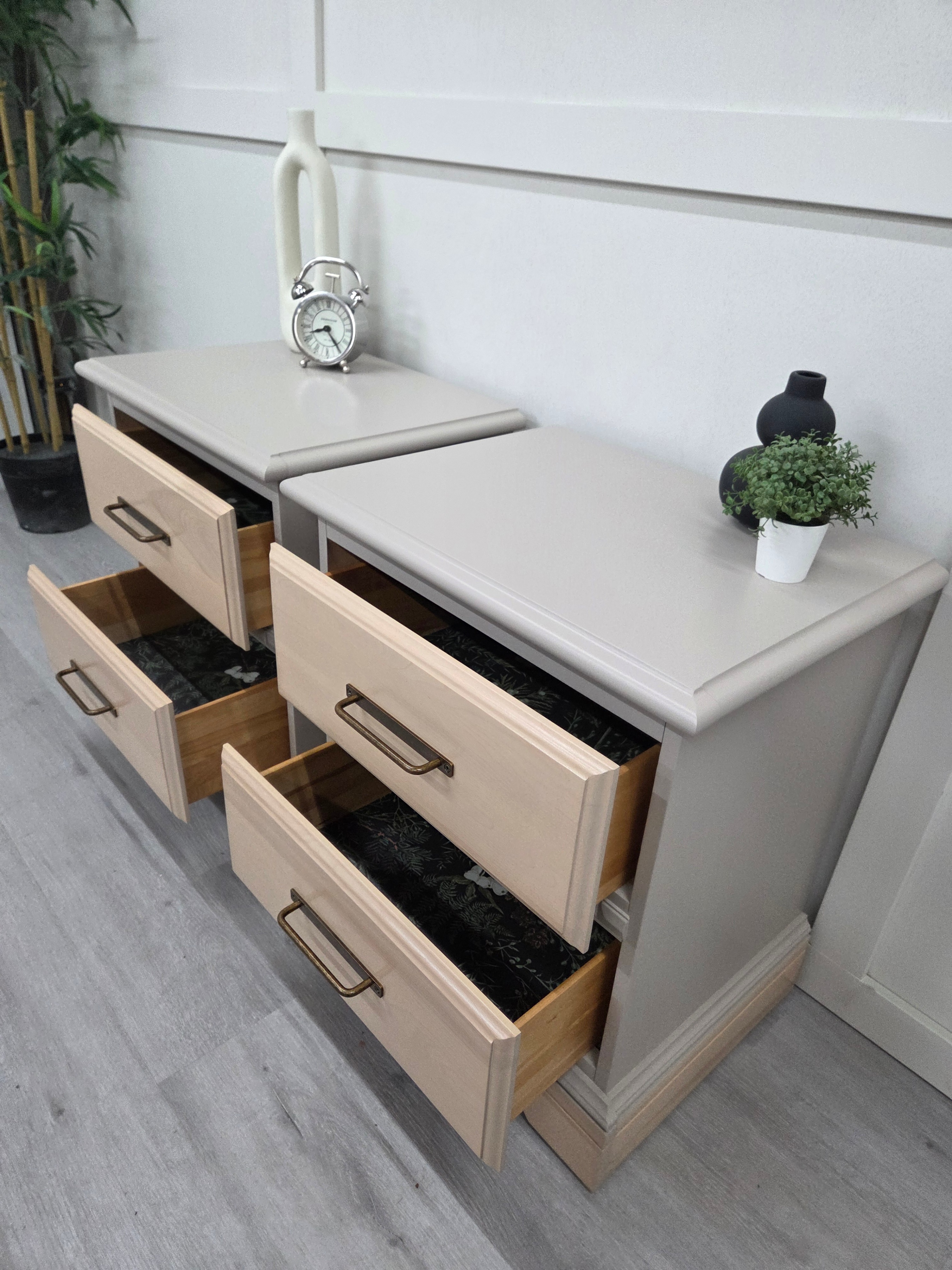Matching Nightstands - Studio Refinish - photo 5