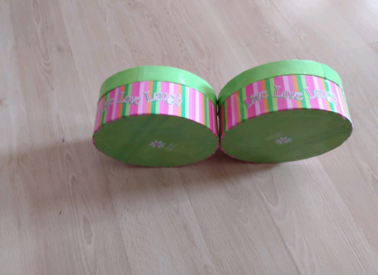Round boxes by Ellen Krans - Brand New - photo 3