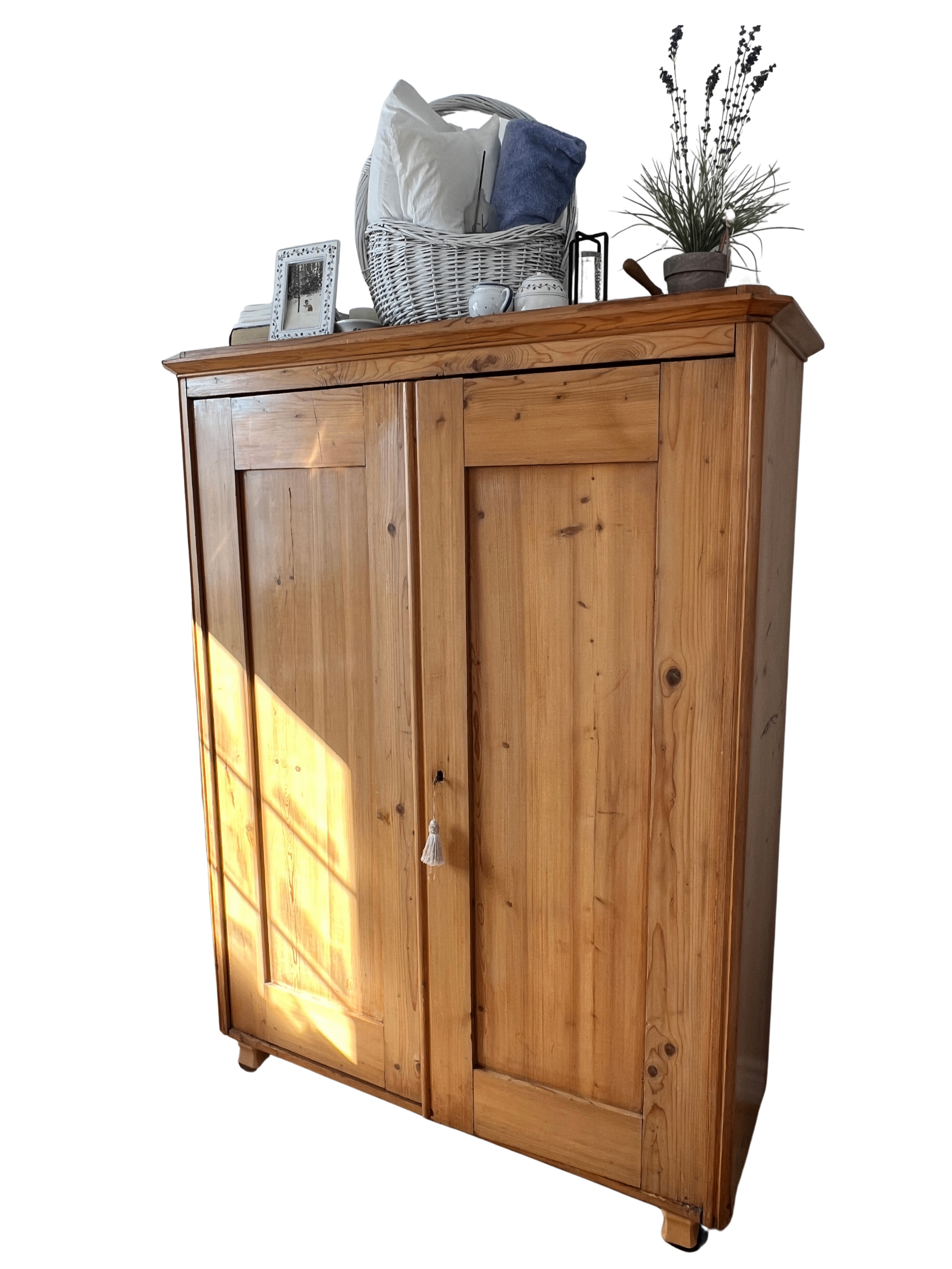 Imported Austrian Pine Double Door Armoire circa 1860 - photo 5