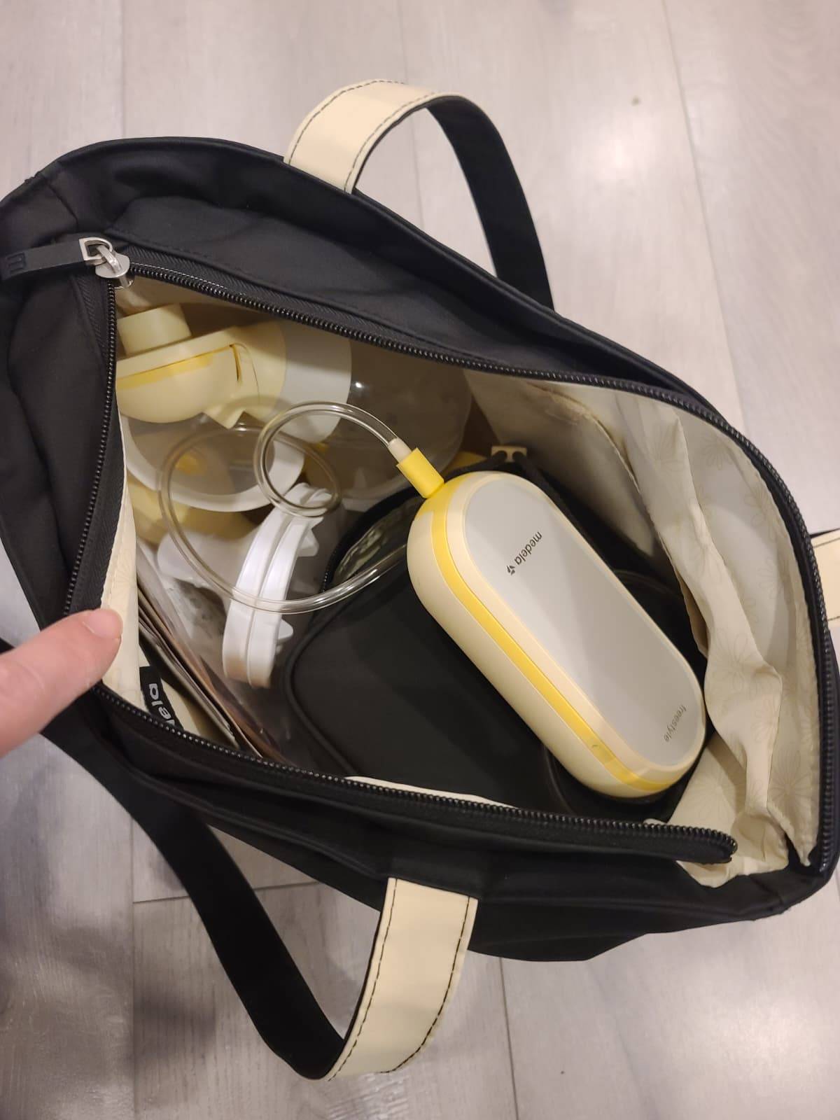 Medela Freestyle Flex Breast Pump with Tote Bag - photo 2