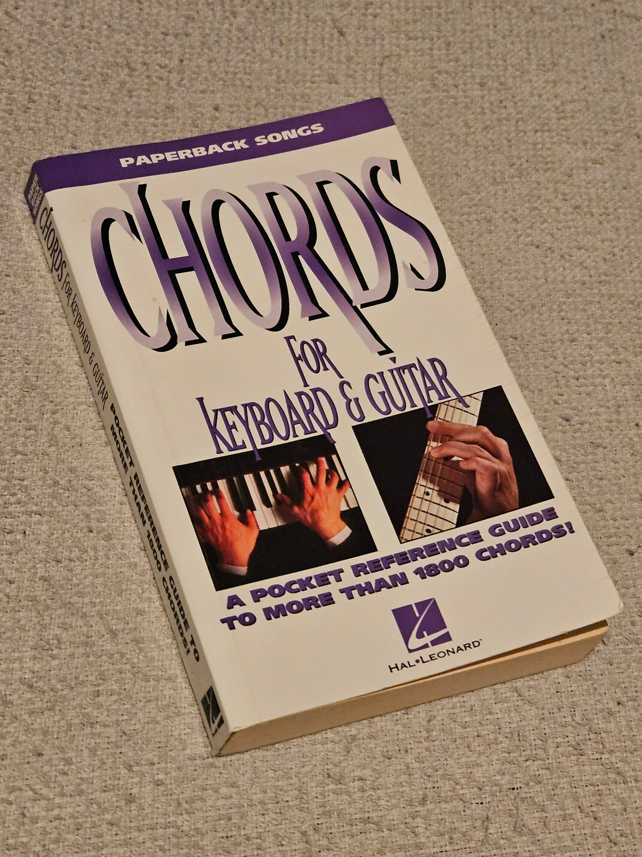 Hal Leonard Corp. - Chords for Keyboard & Guitar