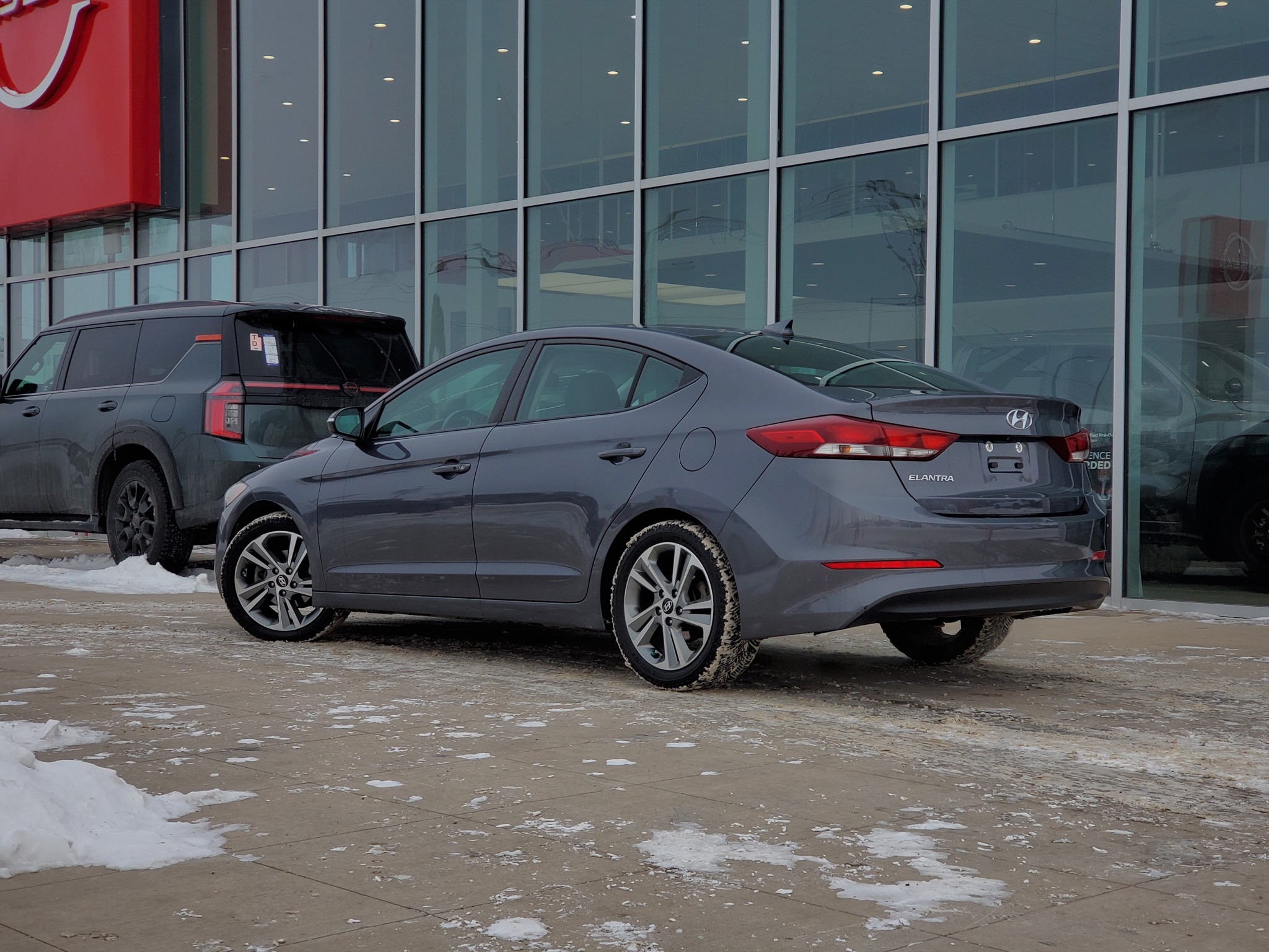 2018 Hyundai Elantra - photo 2