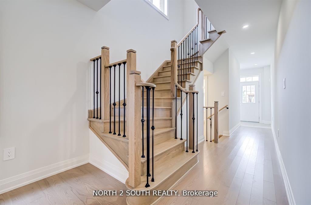 🚨 Spacious [4 Bed / 3 Bath] House for Rent in Woodbridge - photo 4